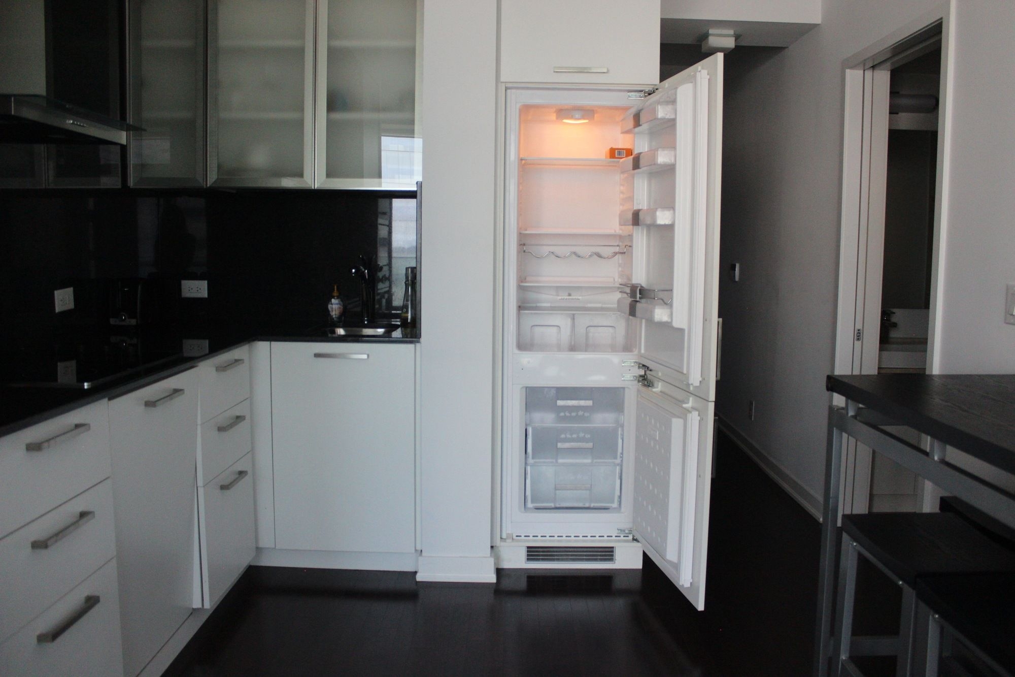 เดอะคอรเปอเรท สวทส ไอซคอนโด Travel Gay