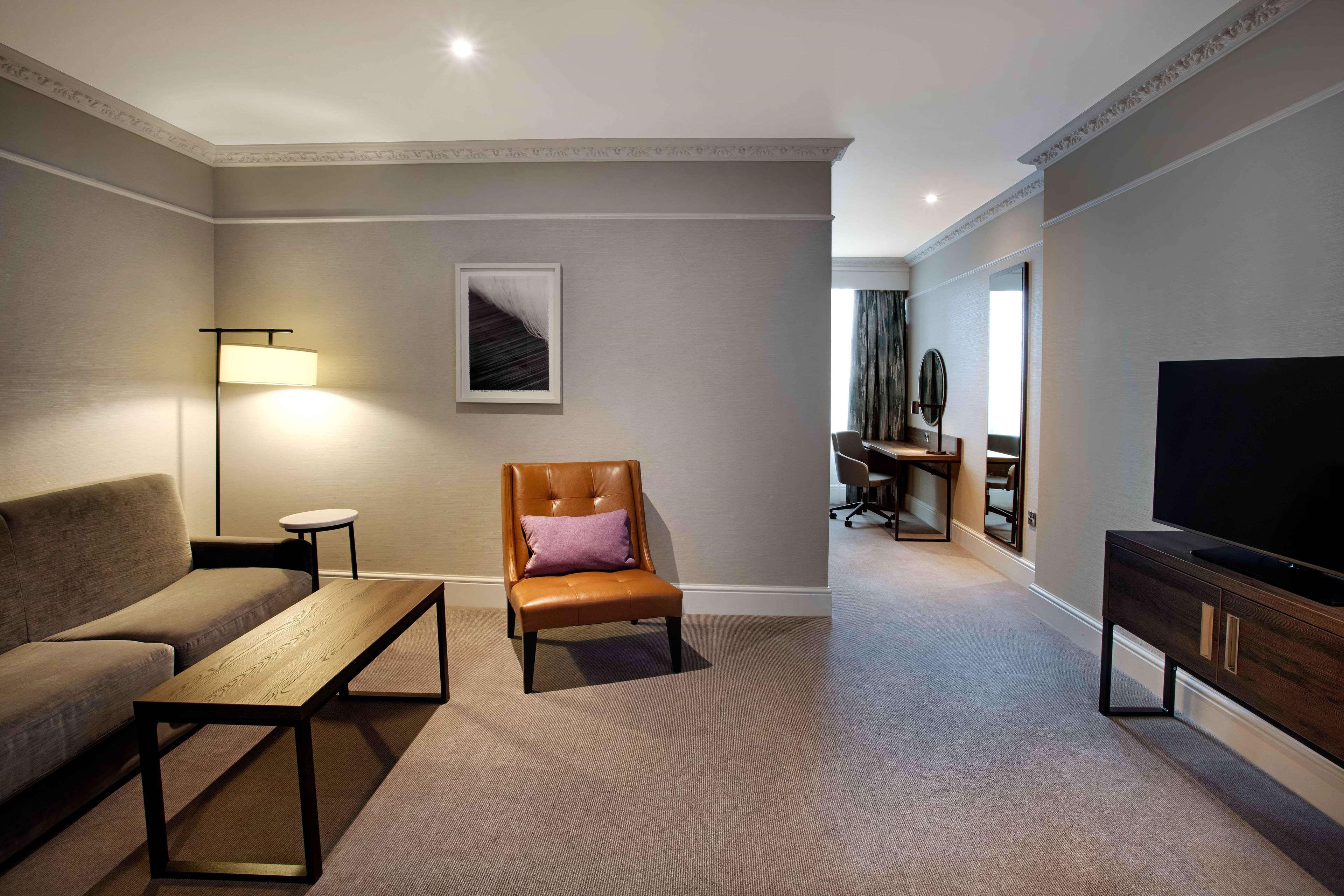 Hilton Edinburgh Carlton, photo 19 of 73