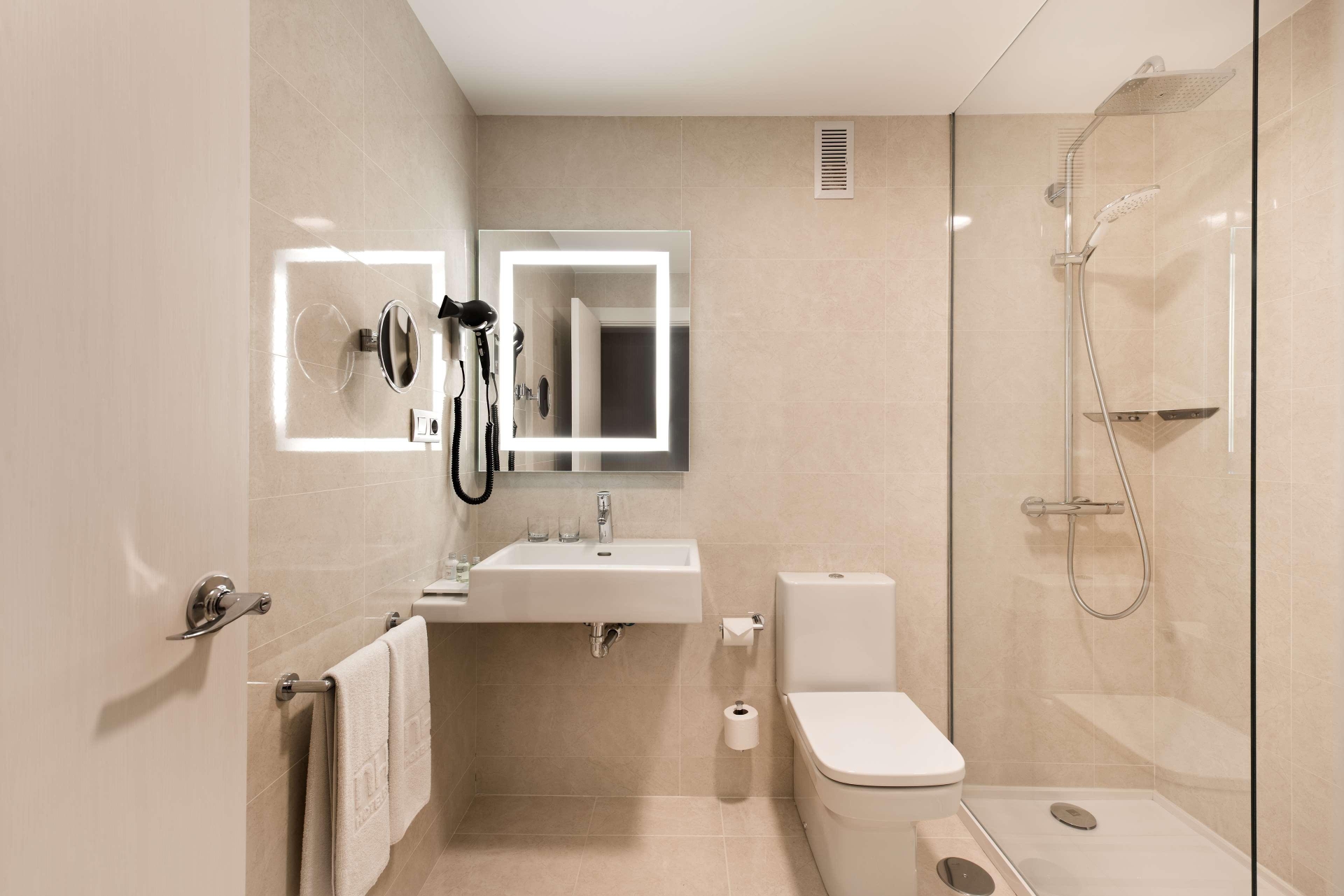 NH Madrid Chamberí, photo 16 of 37