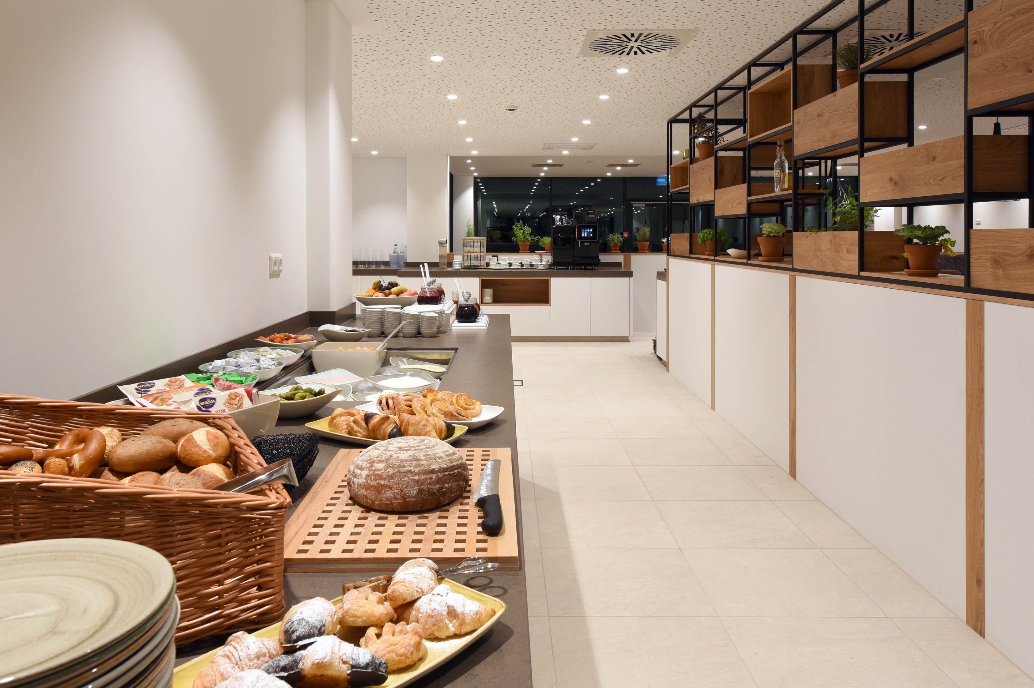 Wyndham Garden Munich Messe Hotel, photo 17 of 39