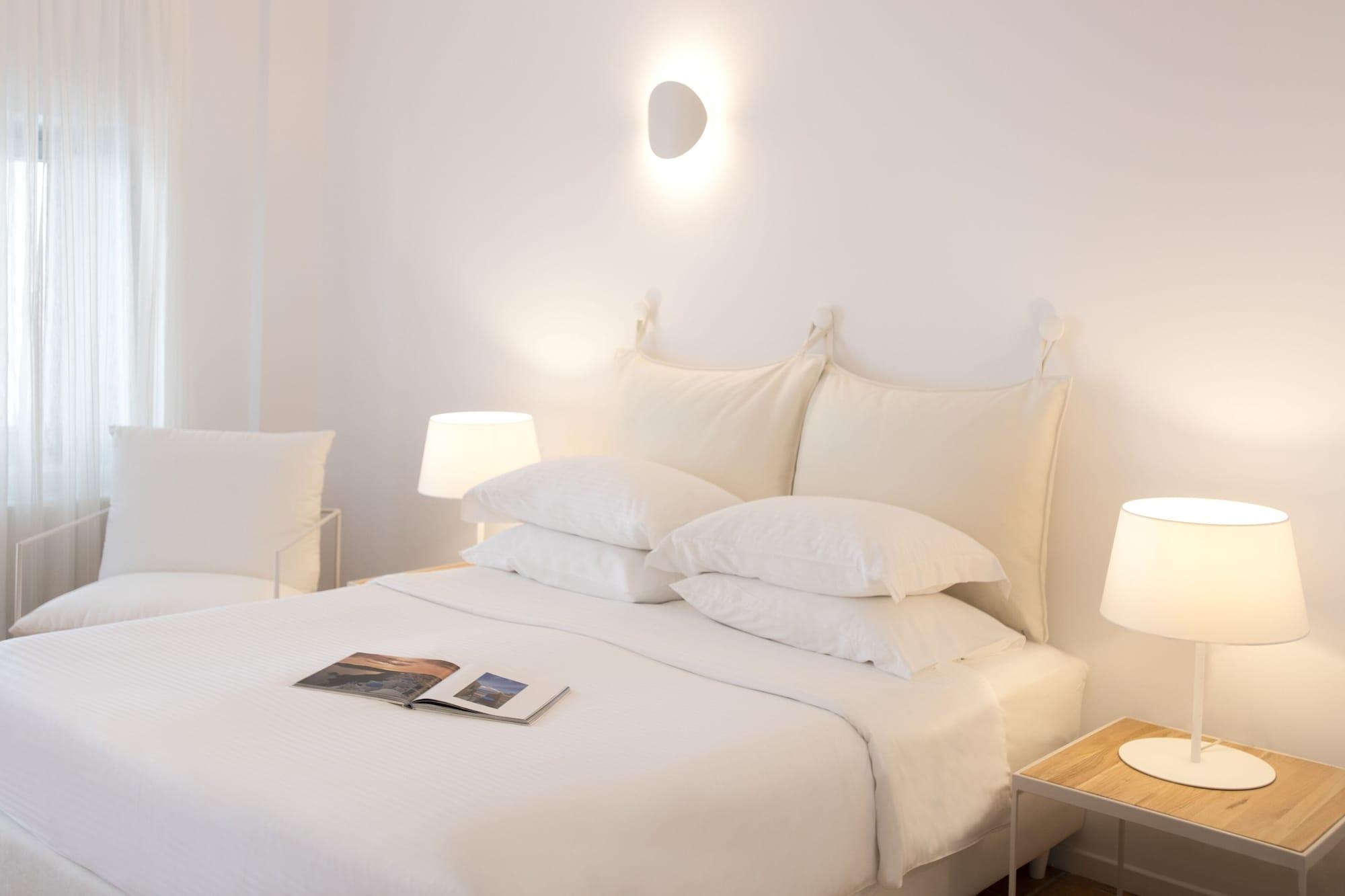Lilium Hotel, photo 23 of 95