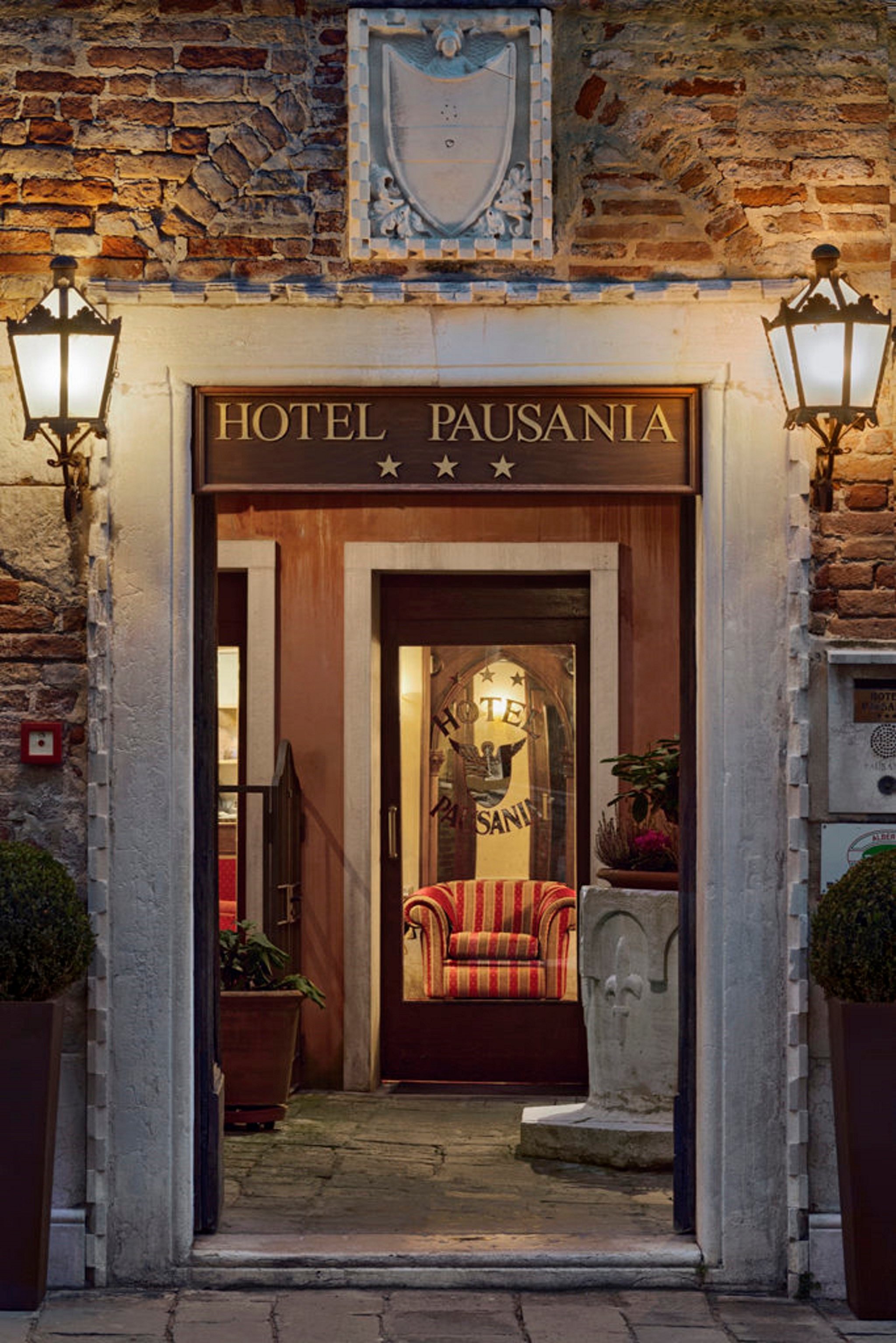 Pausania, photo 4 of 15