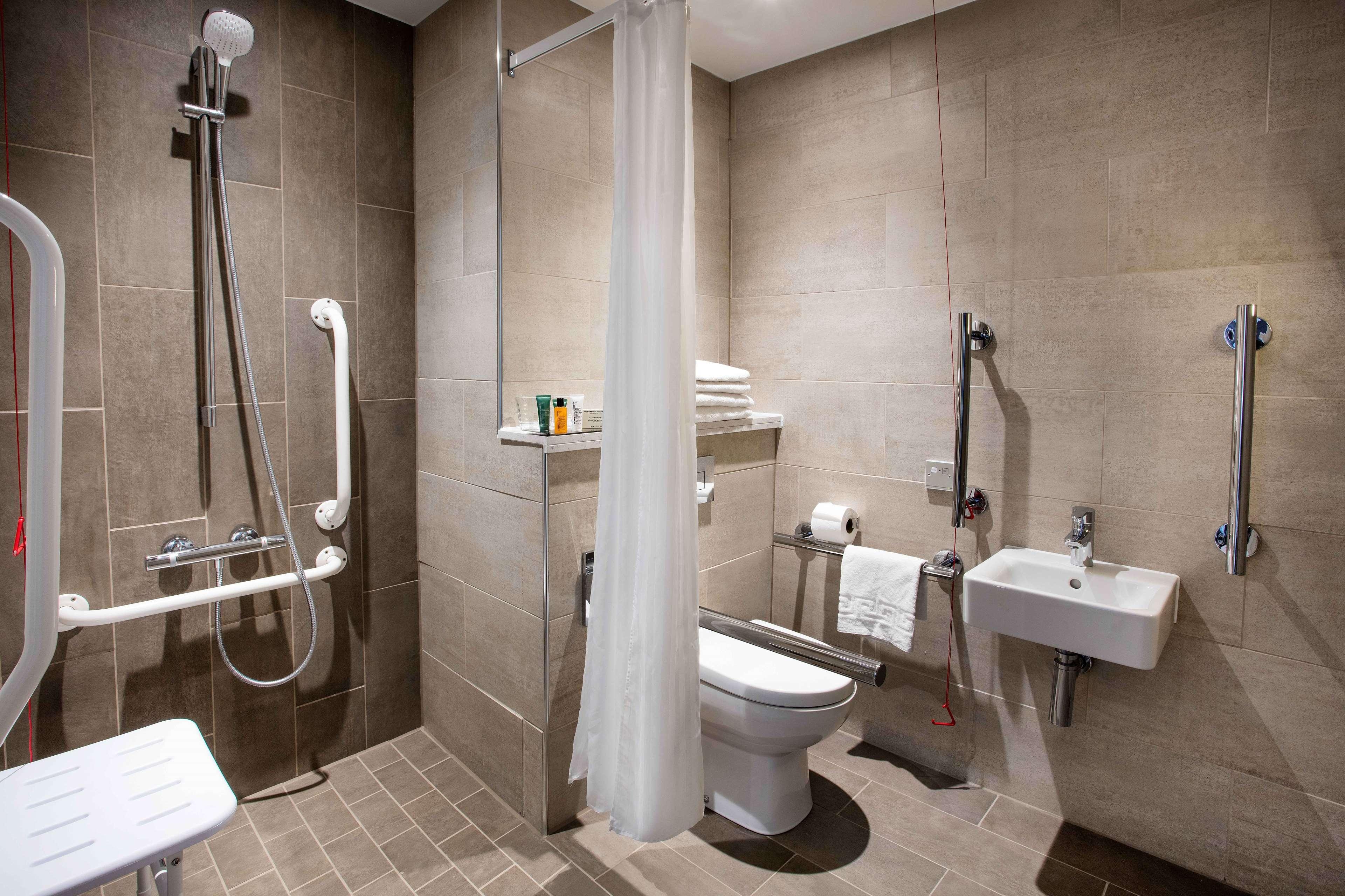 Hilton Edinburgh Carlton, photo 28 of 73