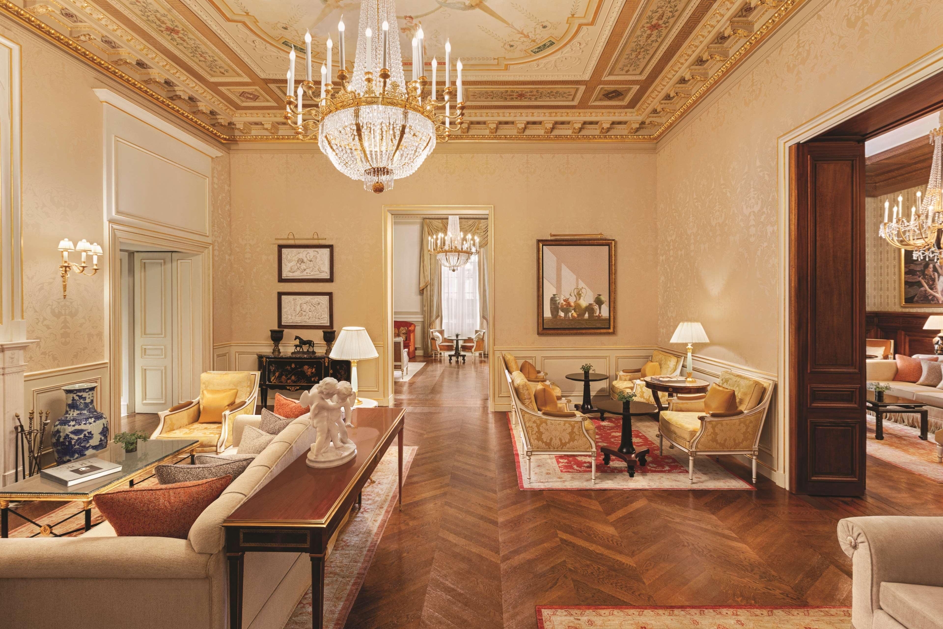 Shangri-La Hotel Paris, photo 154 of 192