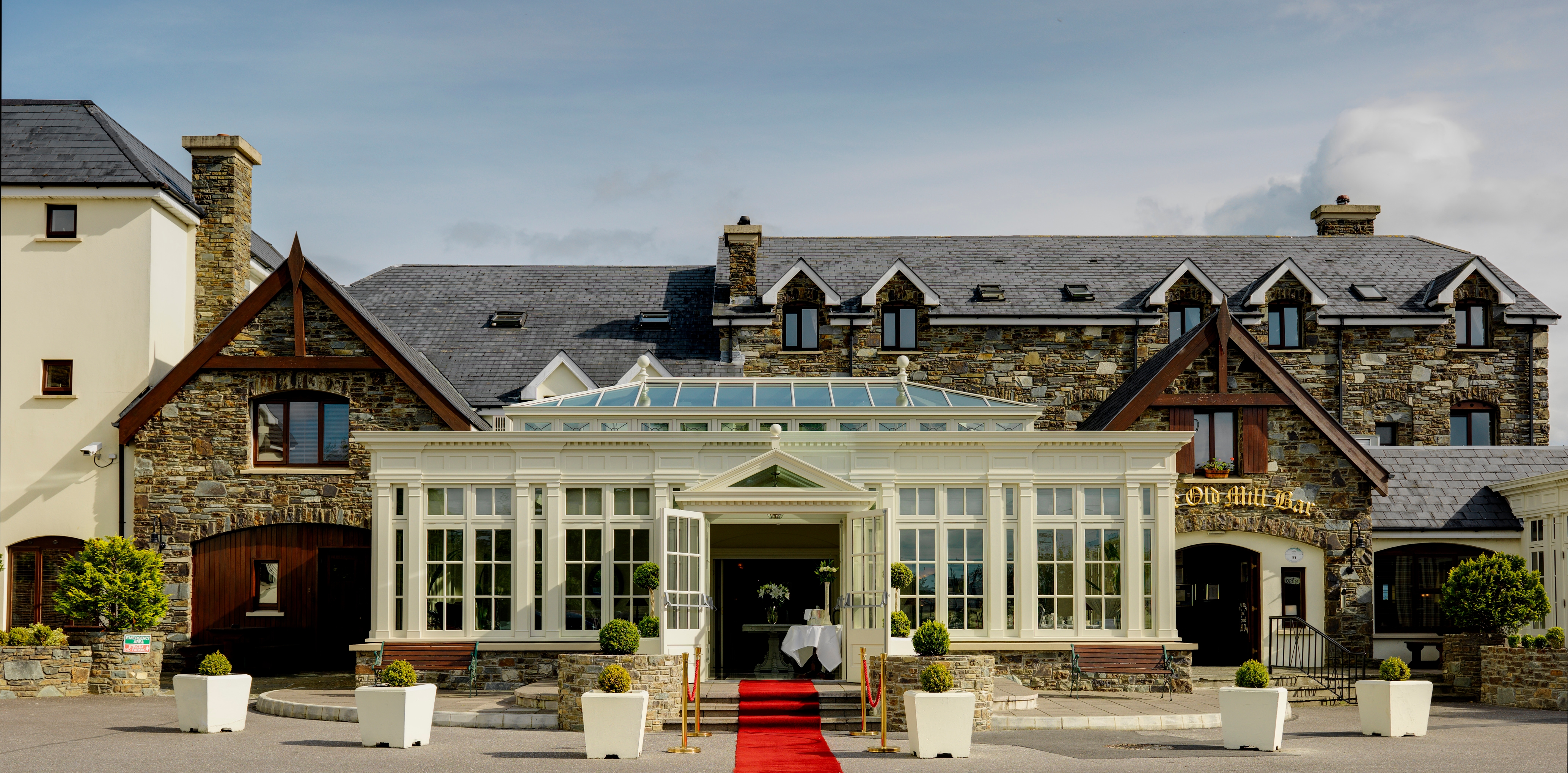 The Heights Hotel Killarney, photo 2 of 24