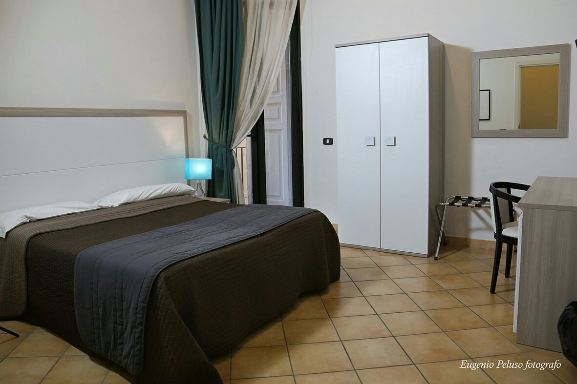 Caravaggio Hotel, photo 17 of 22