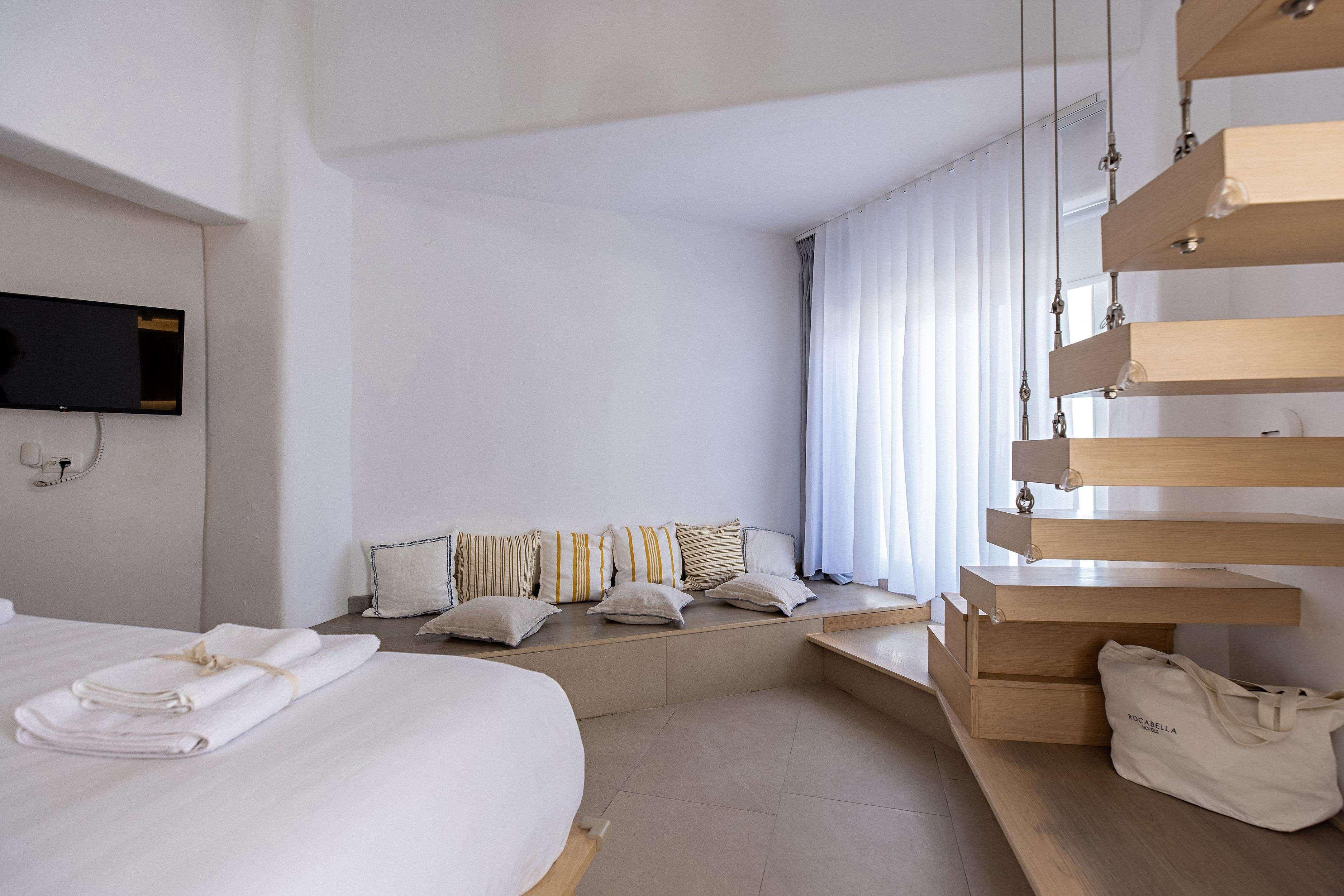 Rocabella Santorini Hotel &amp; Spa, photo 14 of 47