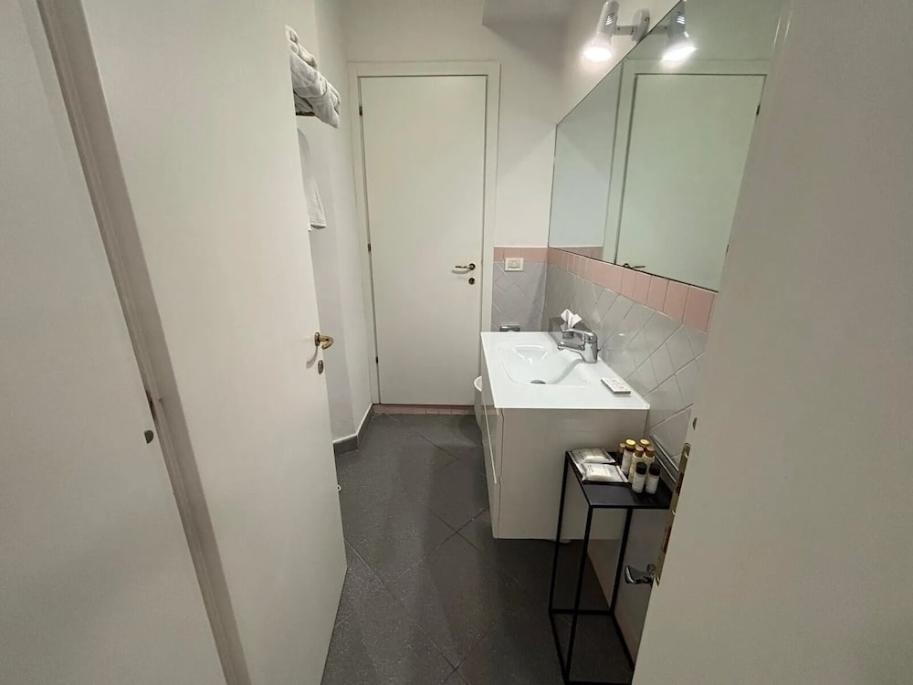 Phi Hotel Bologna Apartments, photo 59 of 68