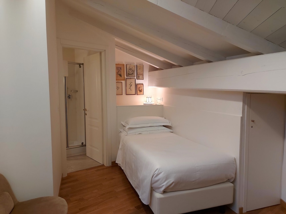 Phi Hotel Bologna Apartments, photo 17 of 68