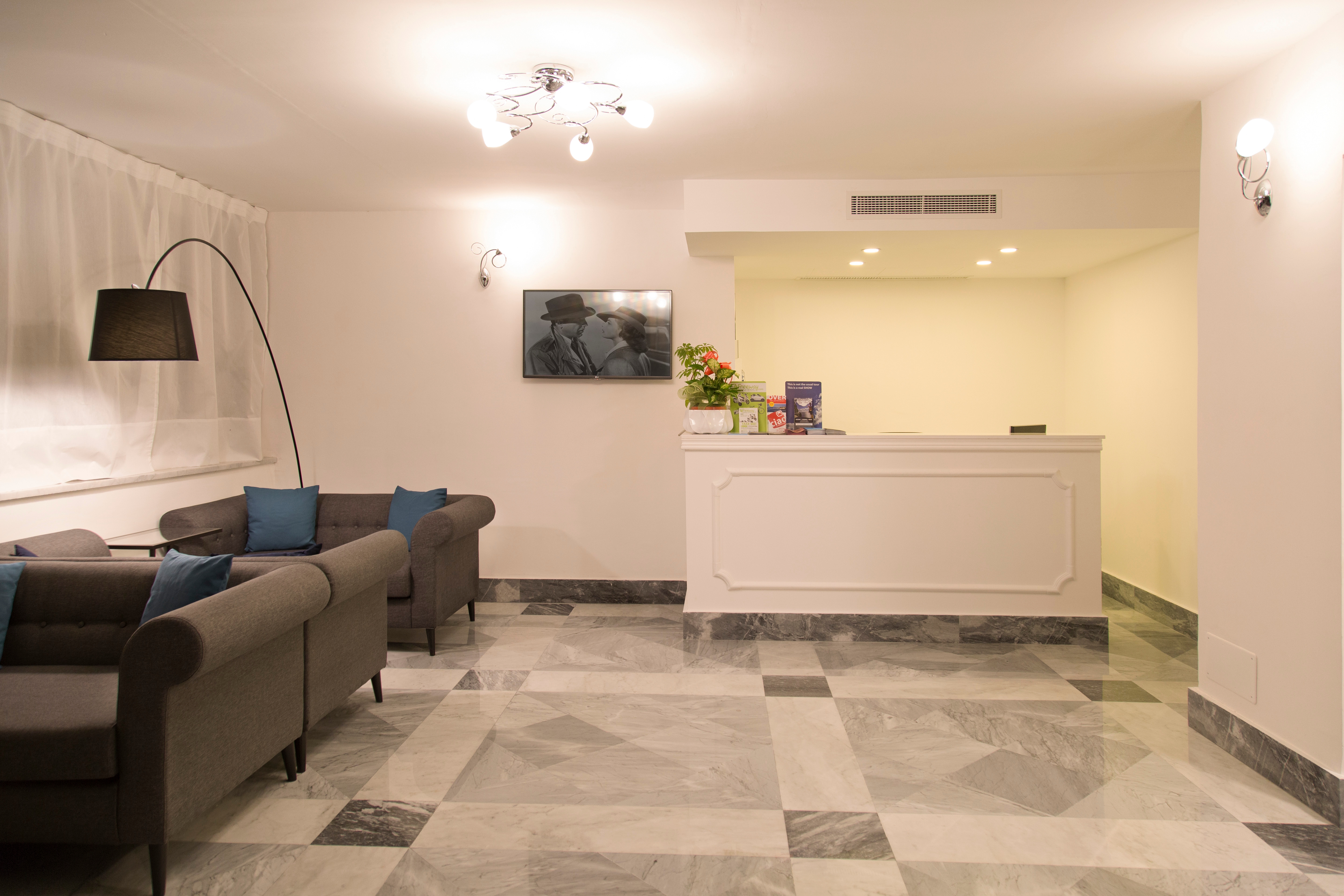 Hotel Crawford, photo 5 of 14