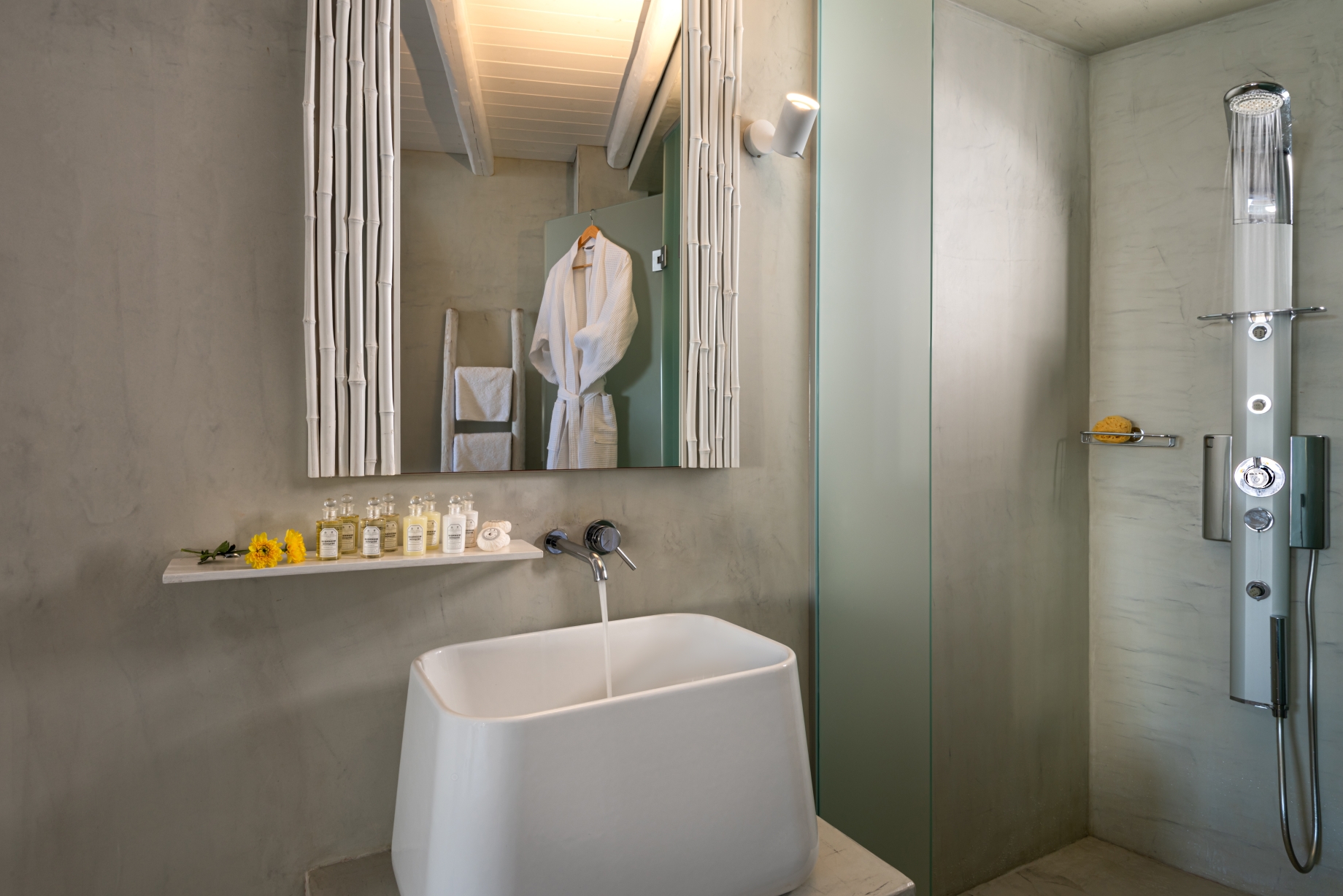 Mythical Blue Luxury Suites, photo 18 of 40