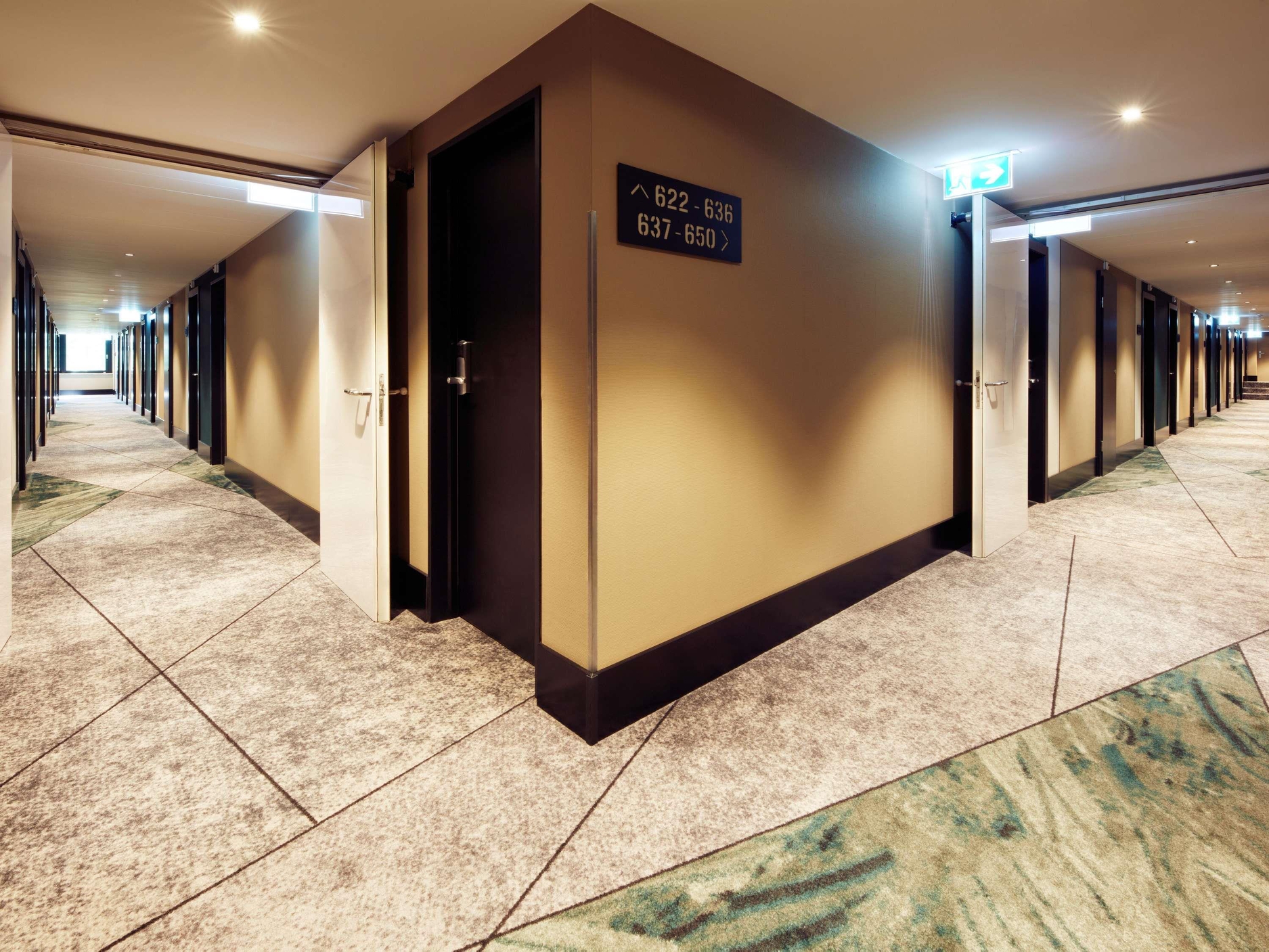 Novotel Zurich Airport Messe, photo 2 of 71