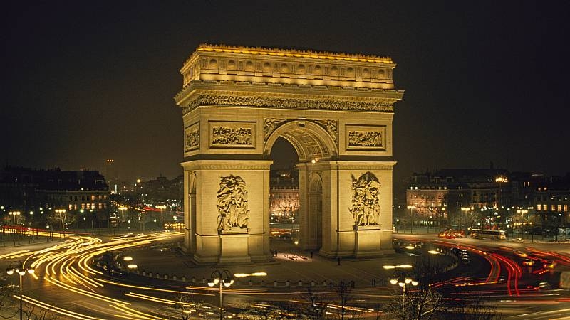 Plaza Elysées, photo 1 of 20