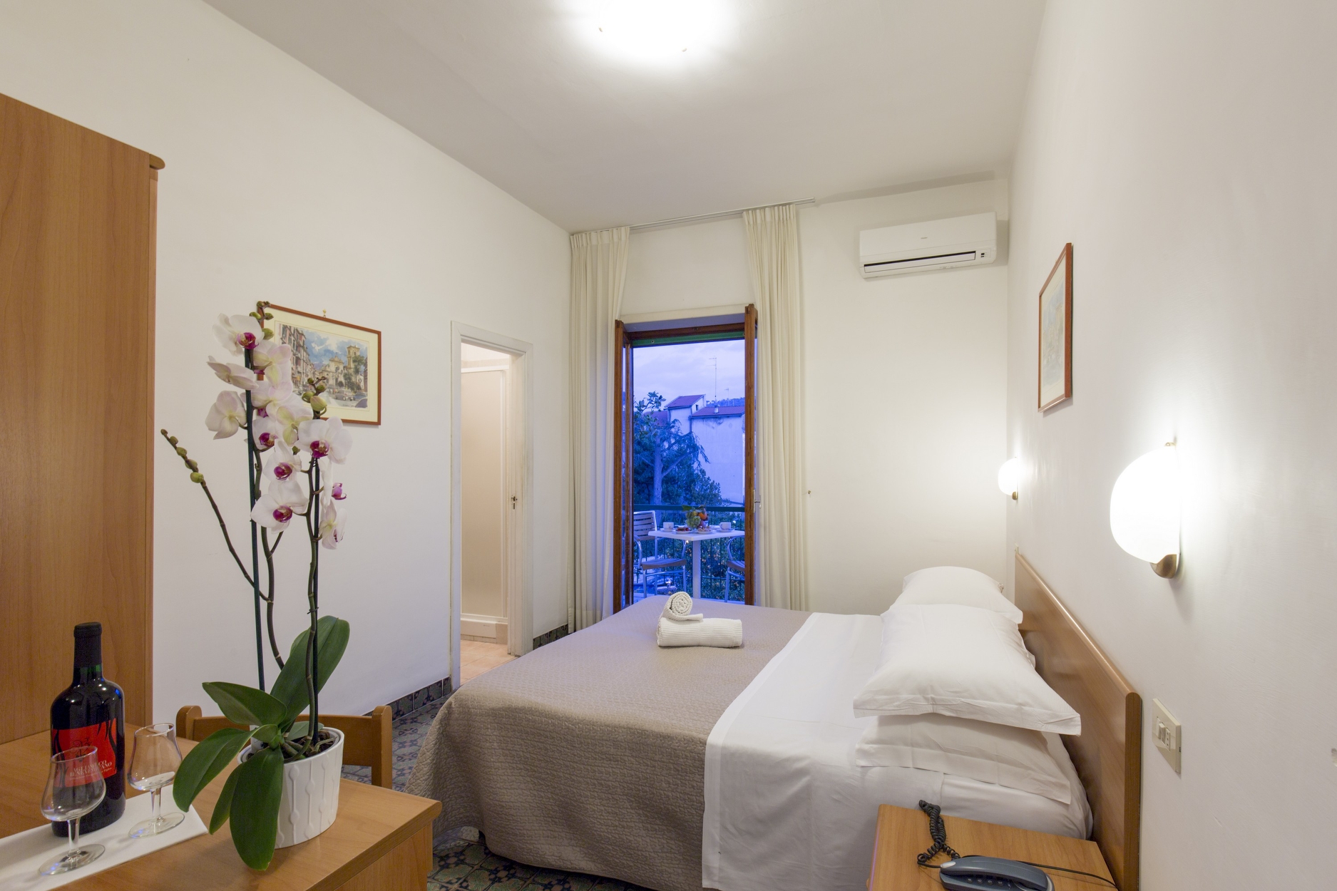 Hotel Angelina, photo 7 of 23