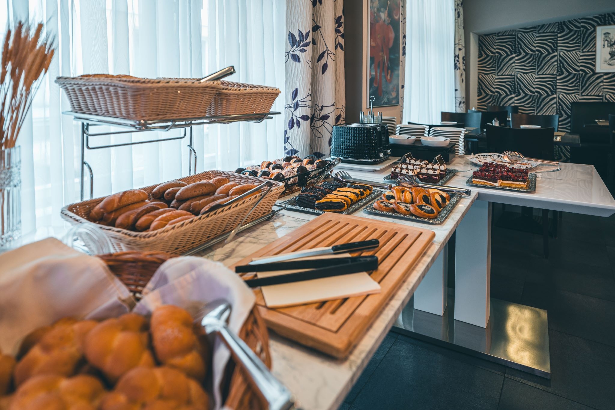 Elysee Hotel, photo 8 of 16