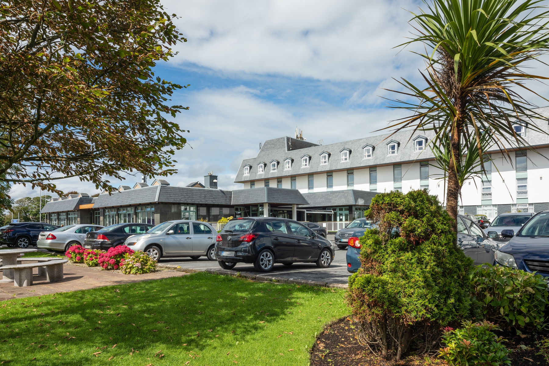 Flannery's Hotel Galway, photo 1 of 47