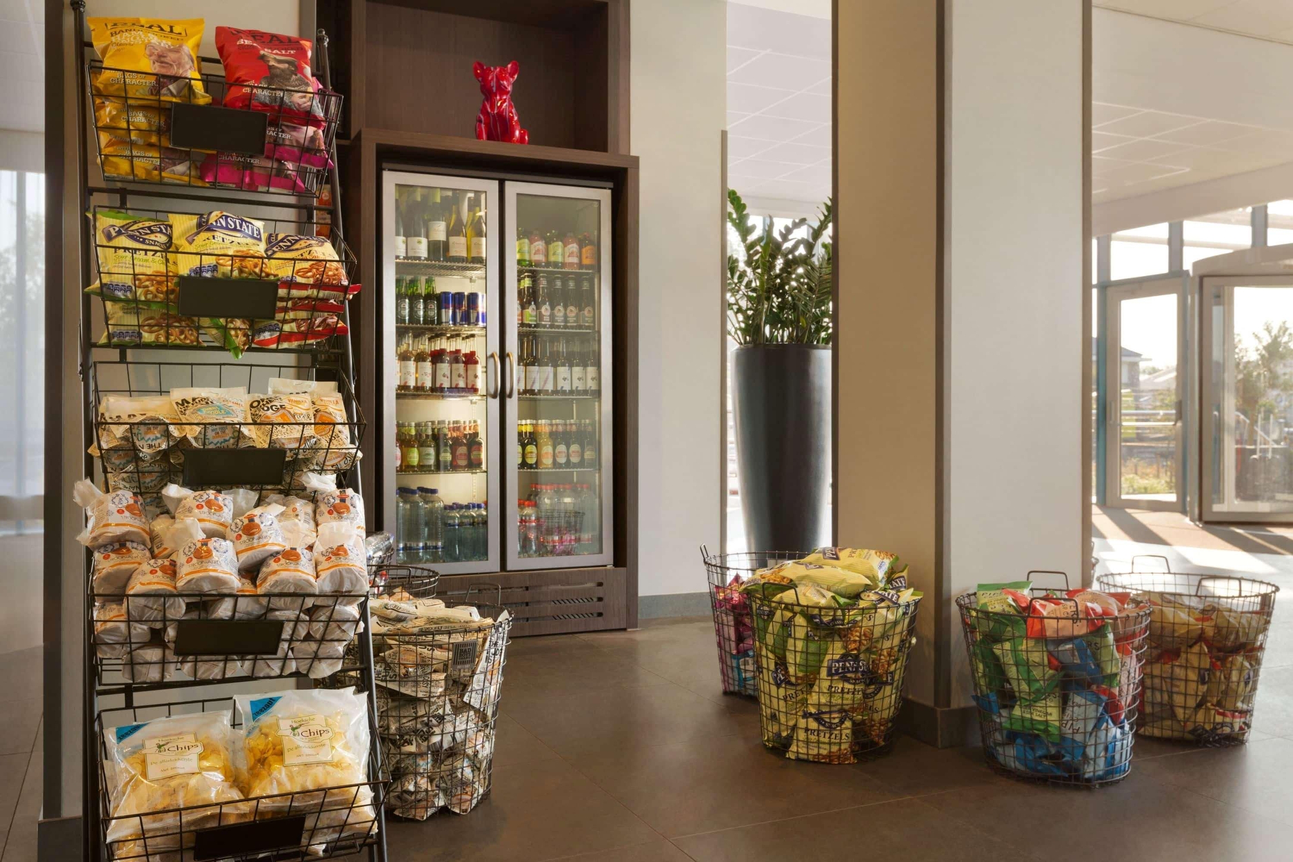 Ramada by Wyndham Amsterdam Airport Schiphol, photo 1 of 30