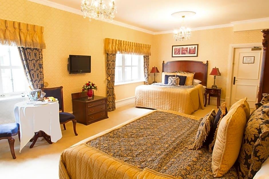 Kilronan Castle OIH, photo 30 of 33