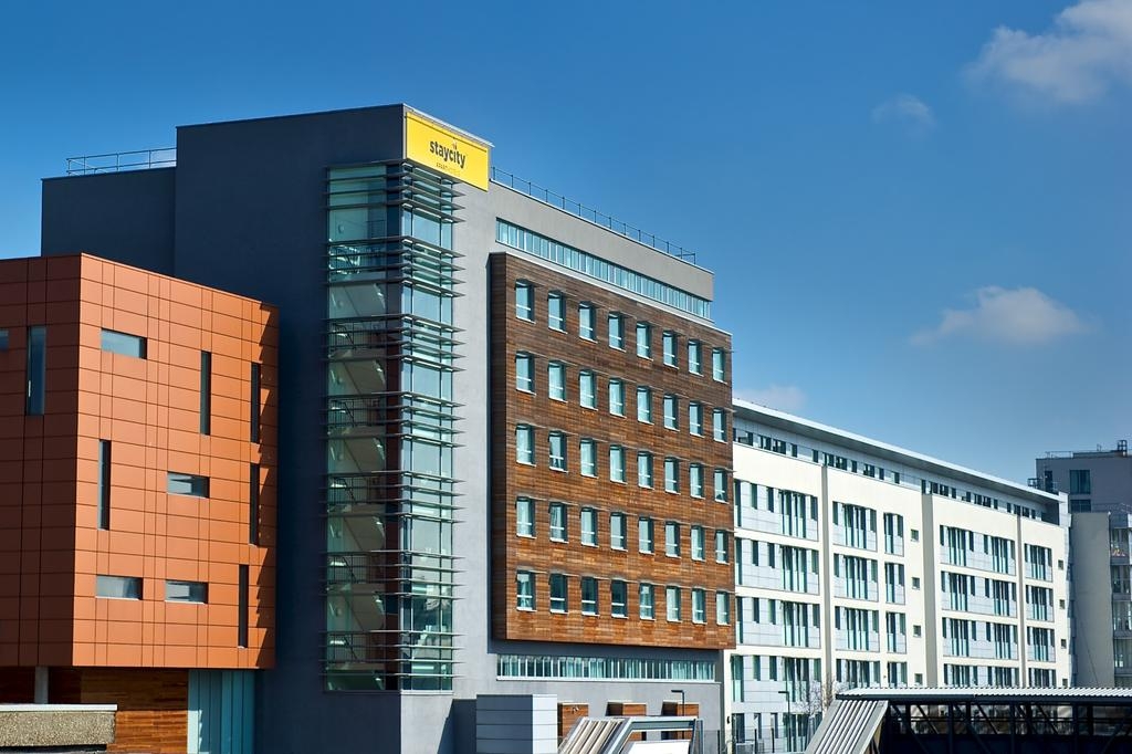 Staycity Serviced Apartments London Heathrow, photo 1 of 23