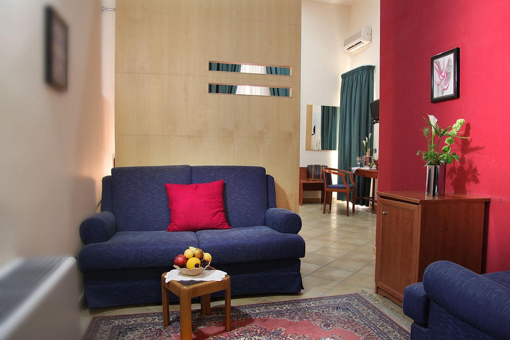 Caravaggio Hotel, photo 1 of 22