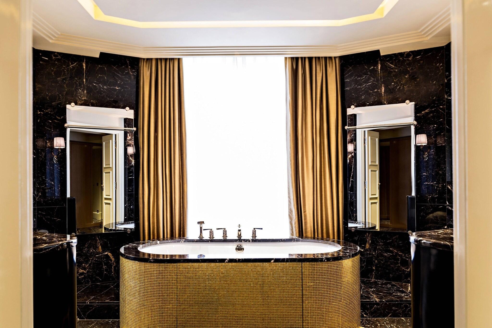 Prince De Galles, A Luxury Collection Hotel, photo 176 of 199