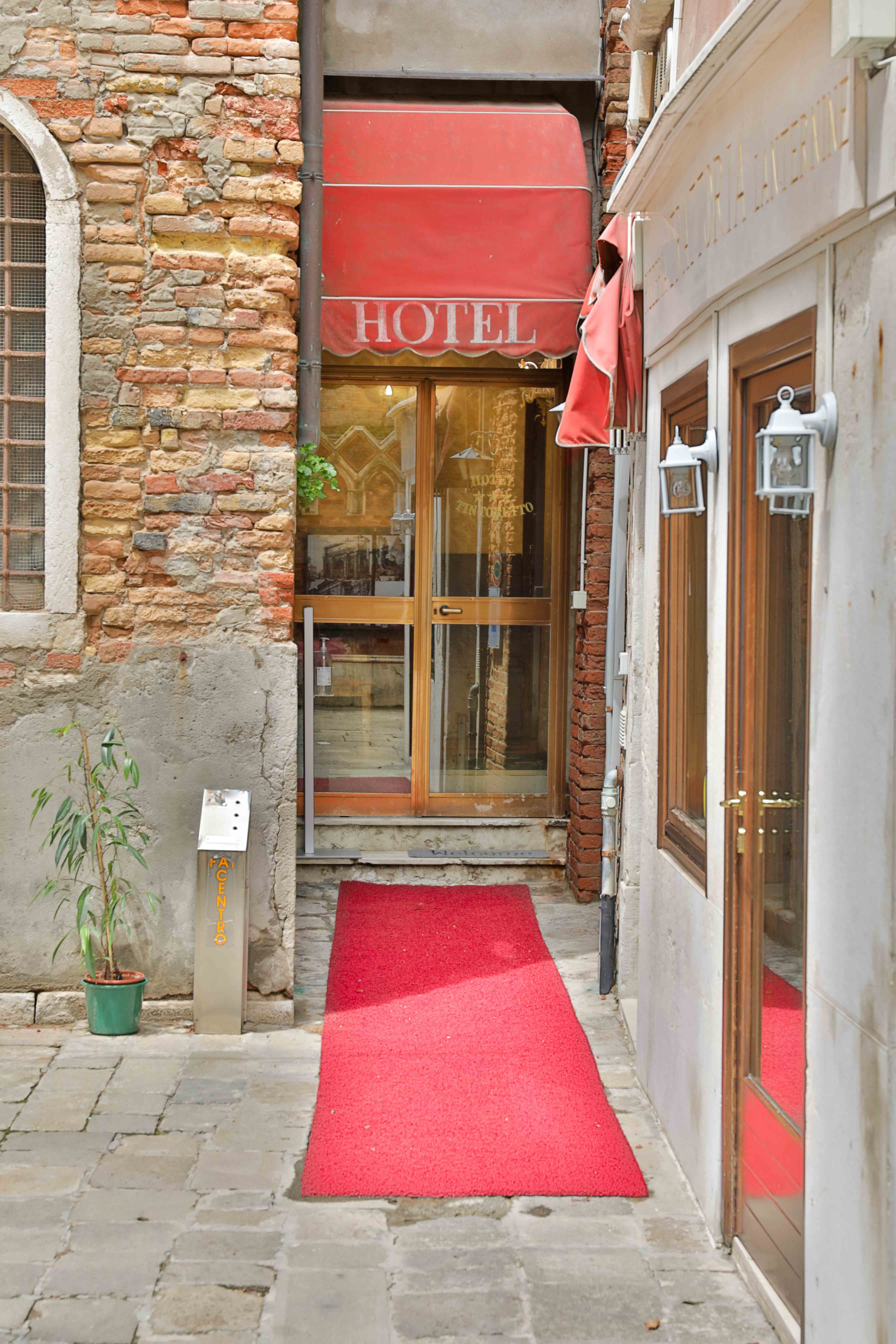 Tintoretto Hotel, photo 3 of 13
