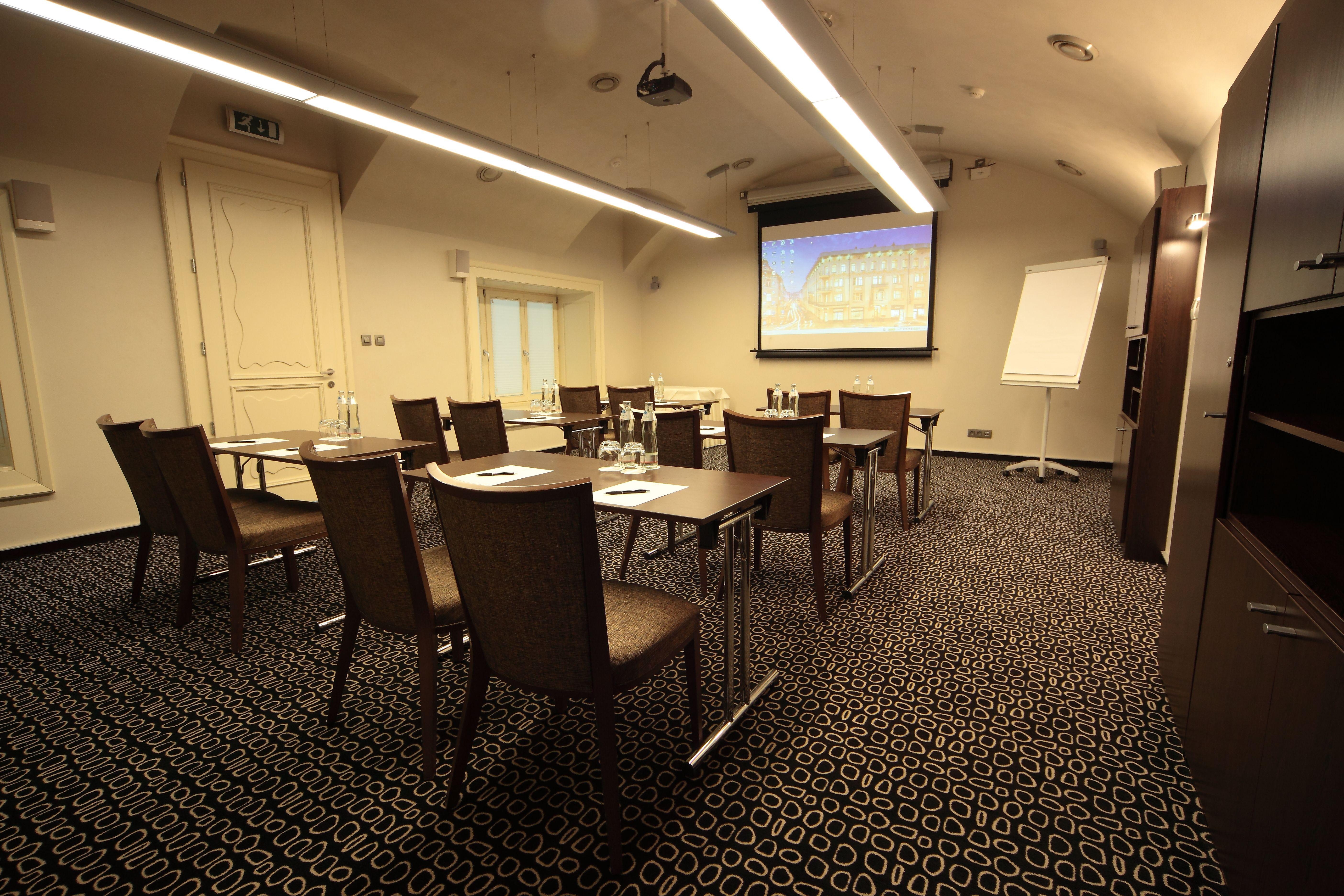 Roset Hotel &amp; Residence, photo 6 of 11