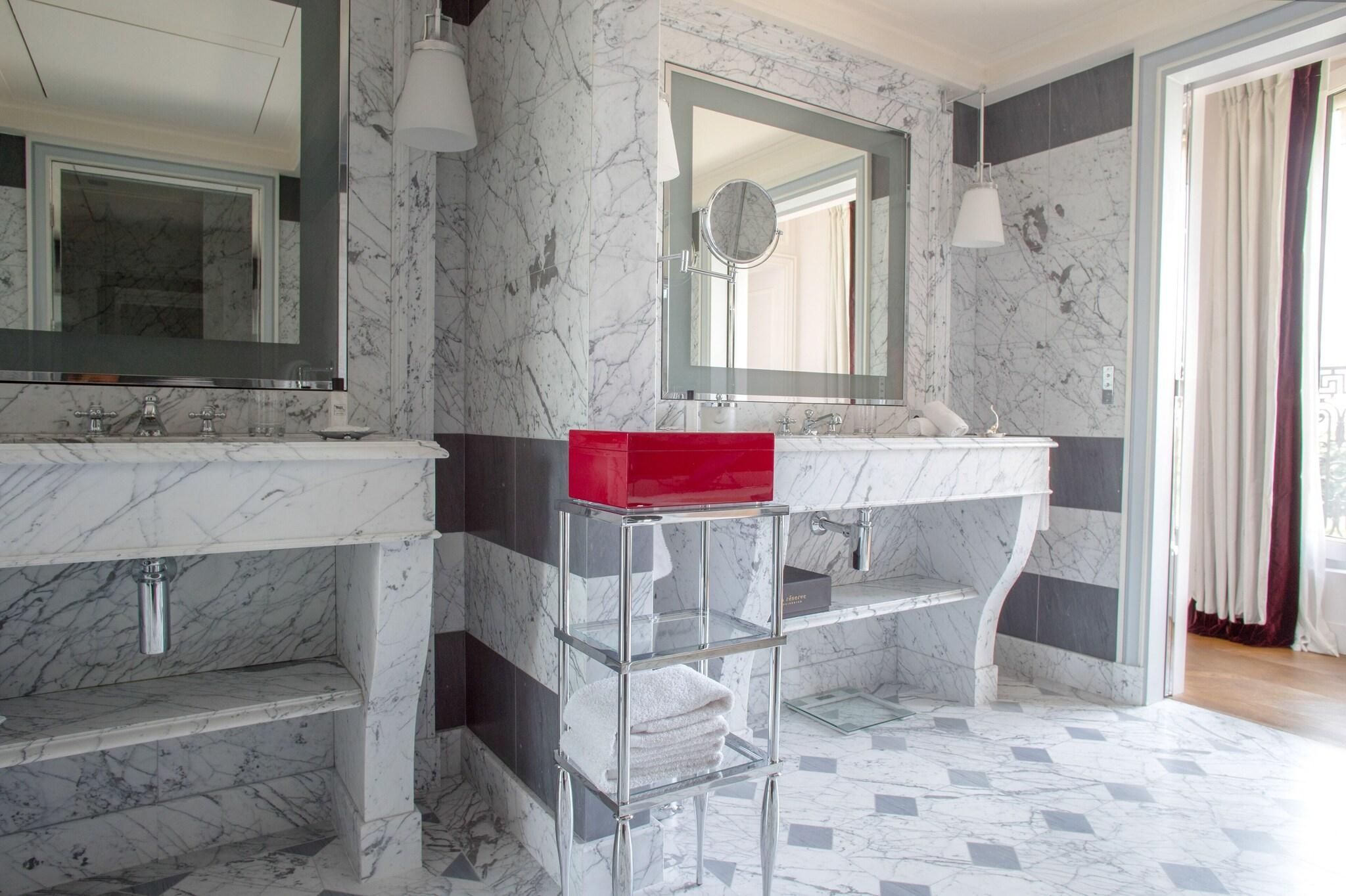 La Reserve Paris Hotel and Spa, photo 123 of 180