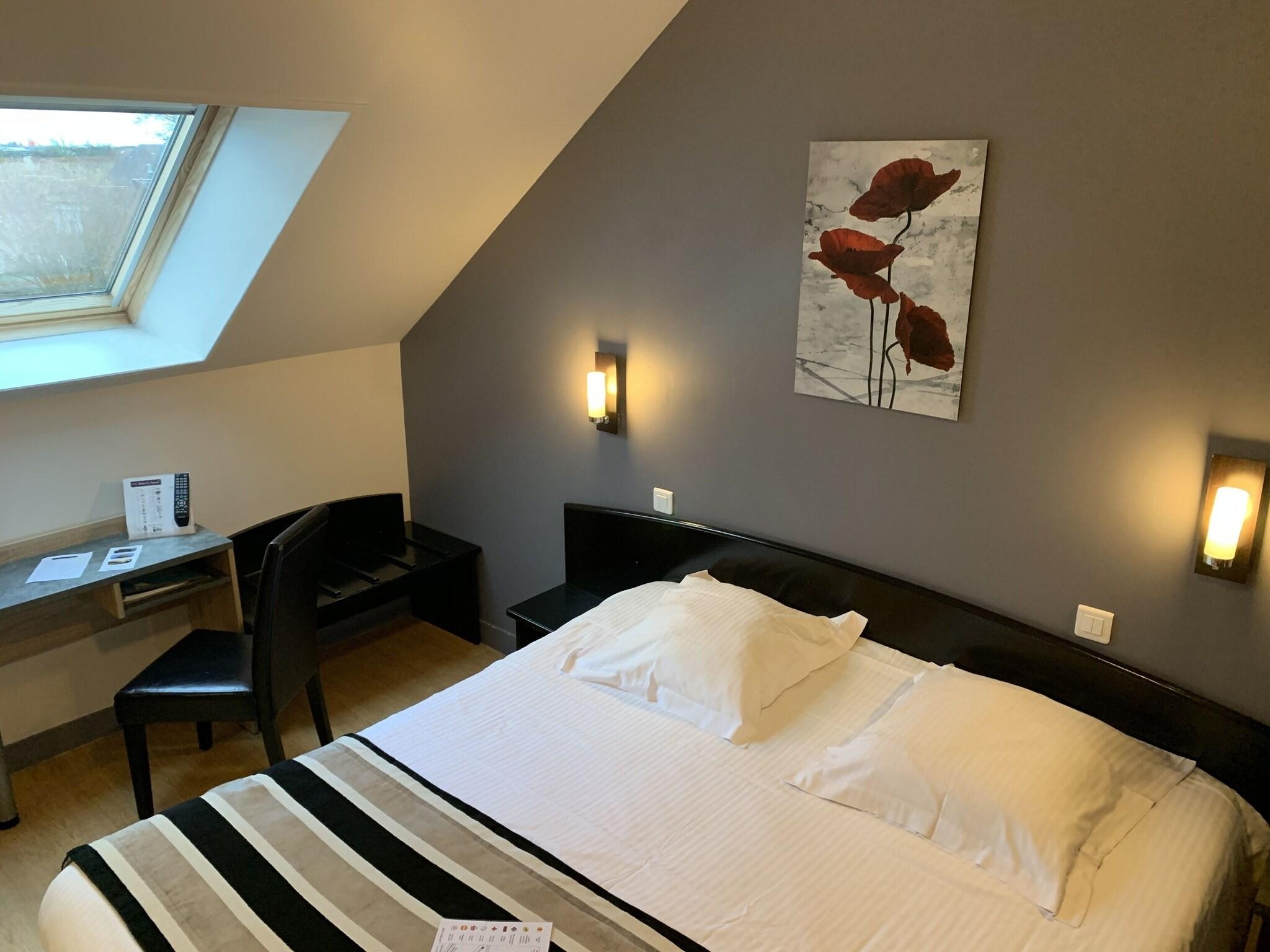 Hotel Le Bayeux, photo 43 of 75