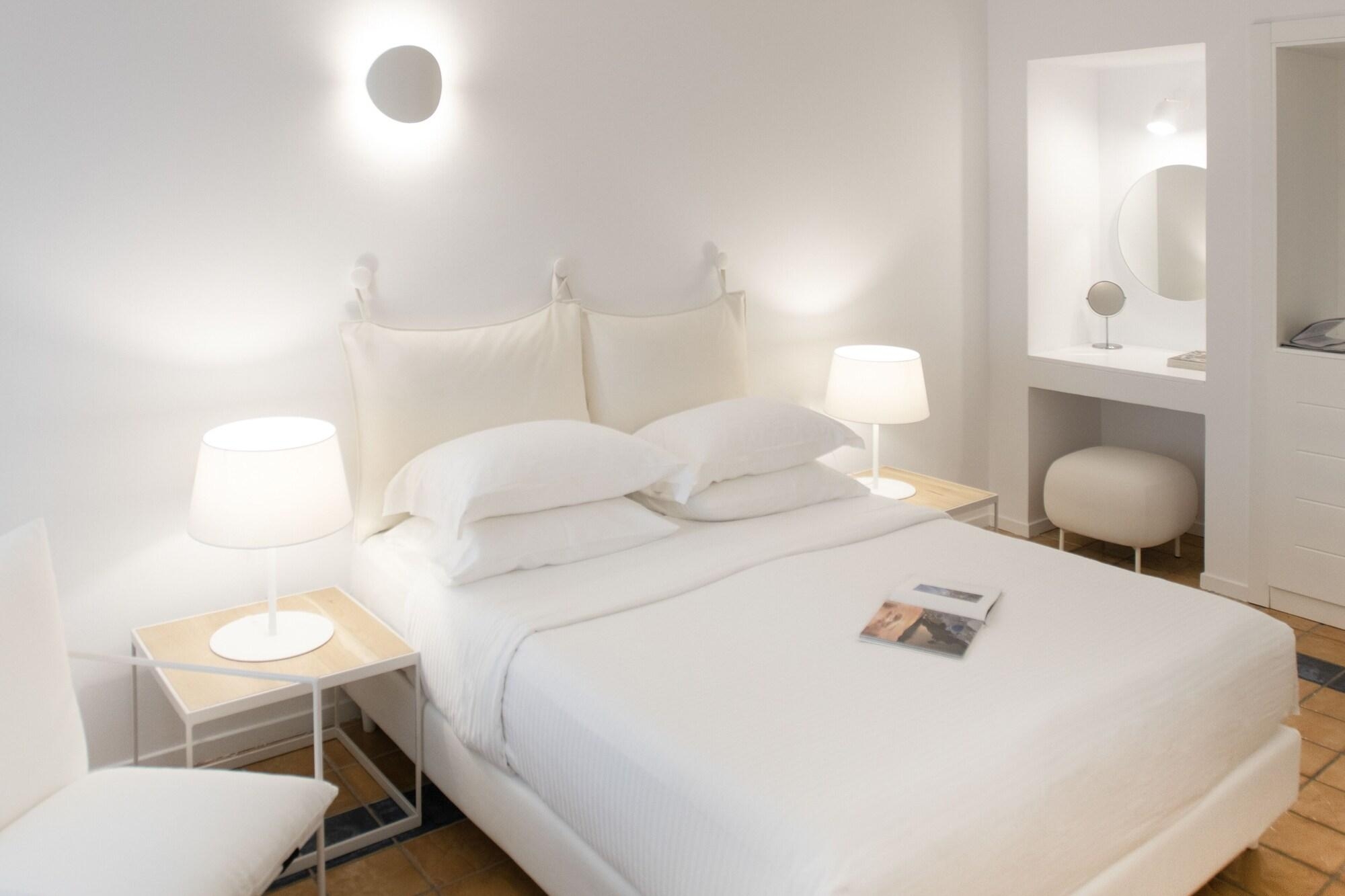 Lilium Hotel, photo 25 of 95