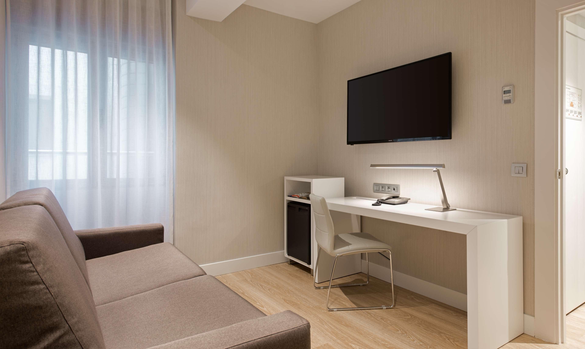 NH Madrid Chamberí, photo 12 of 37