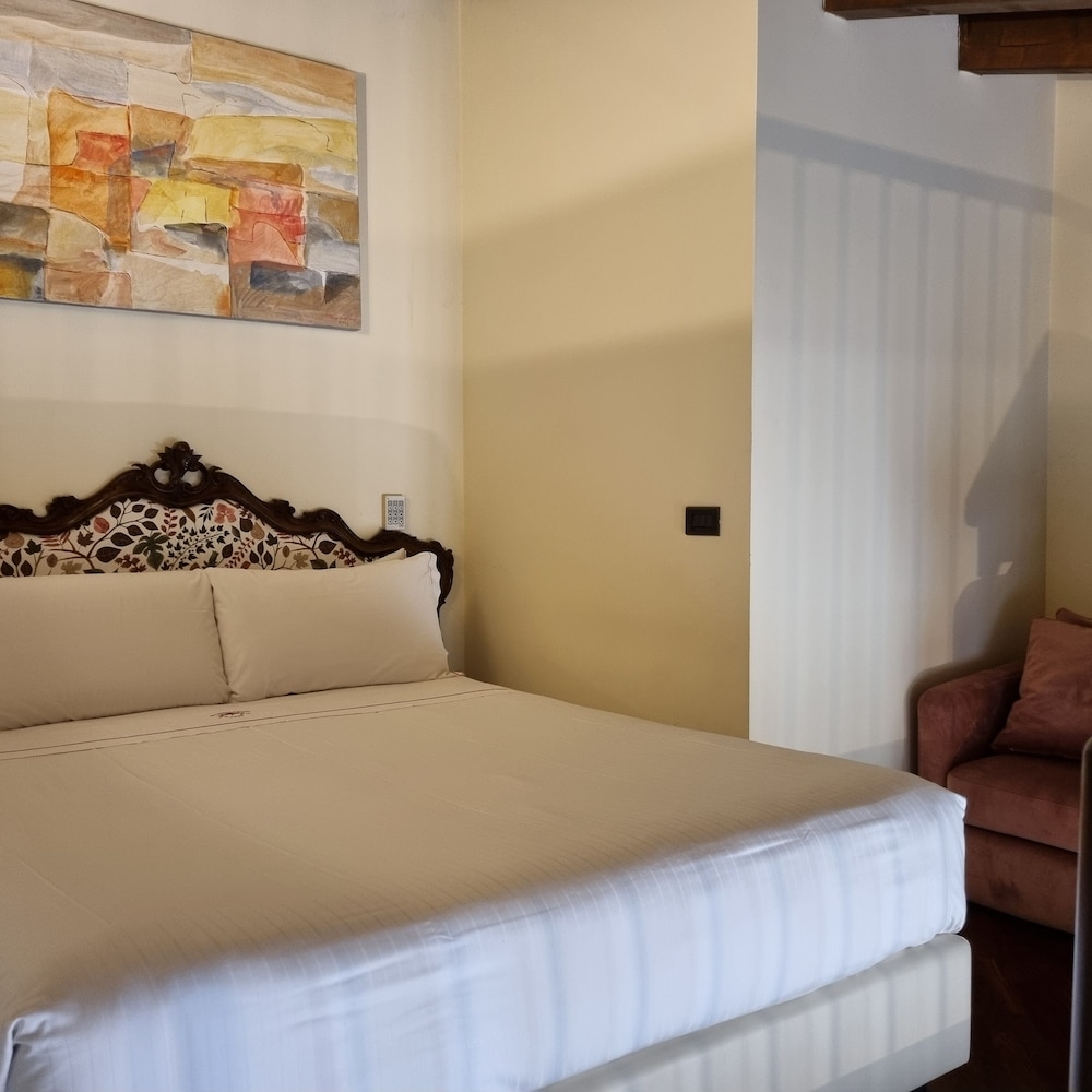 Phi Hotel Bologna Apartments, photo 4 of 68
