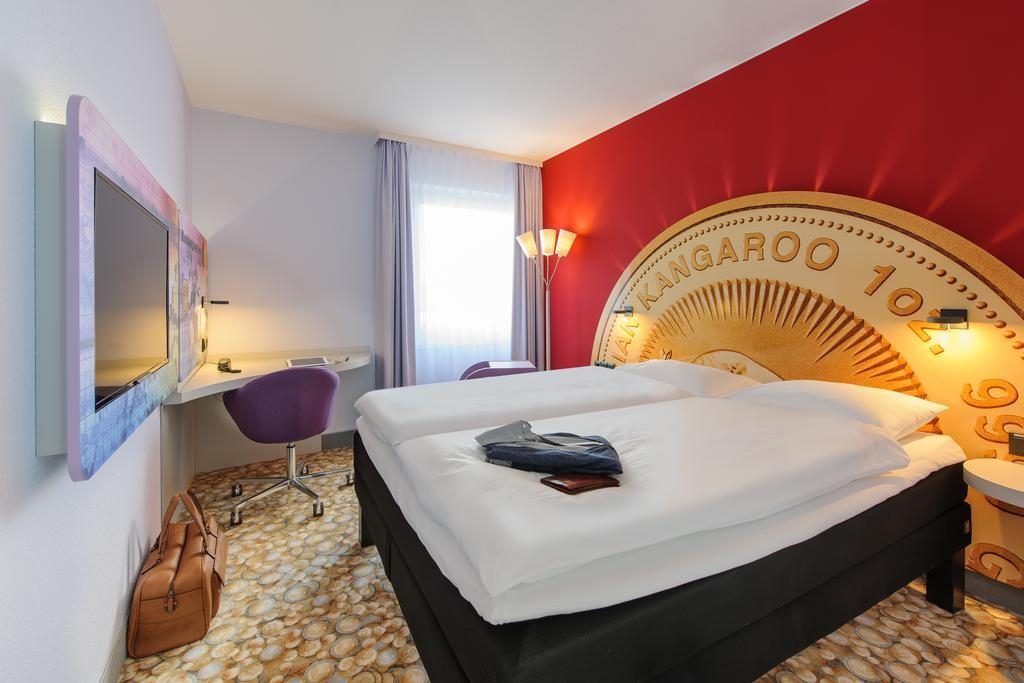B&amp;B HOTEL Offenbach Kaiserlei, photo 3 of 54