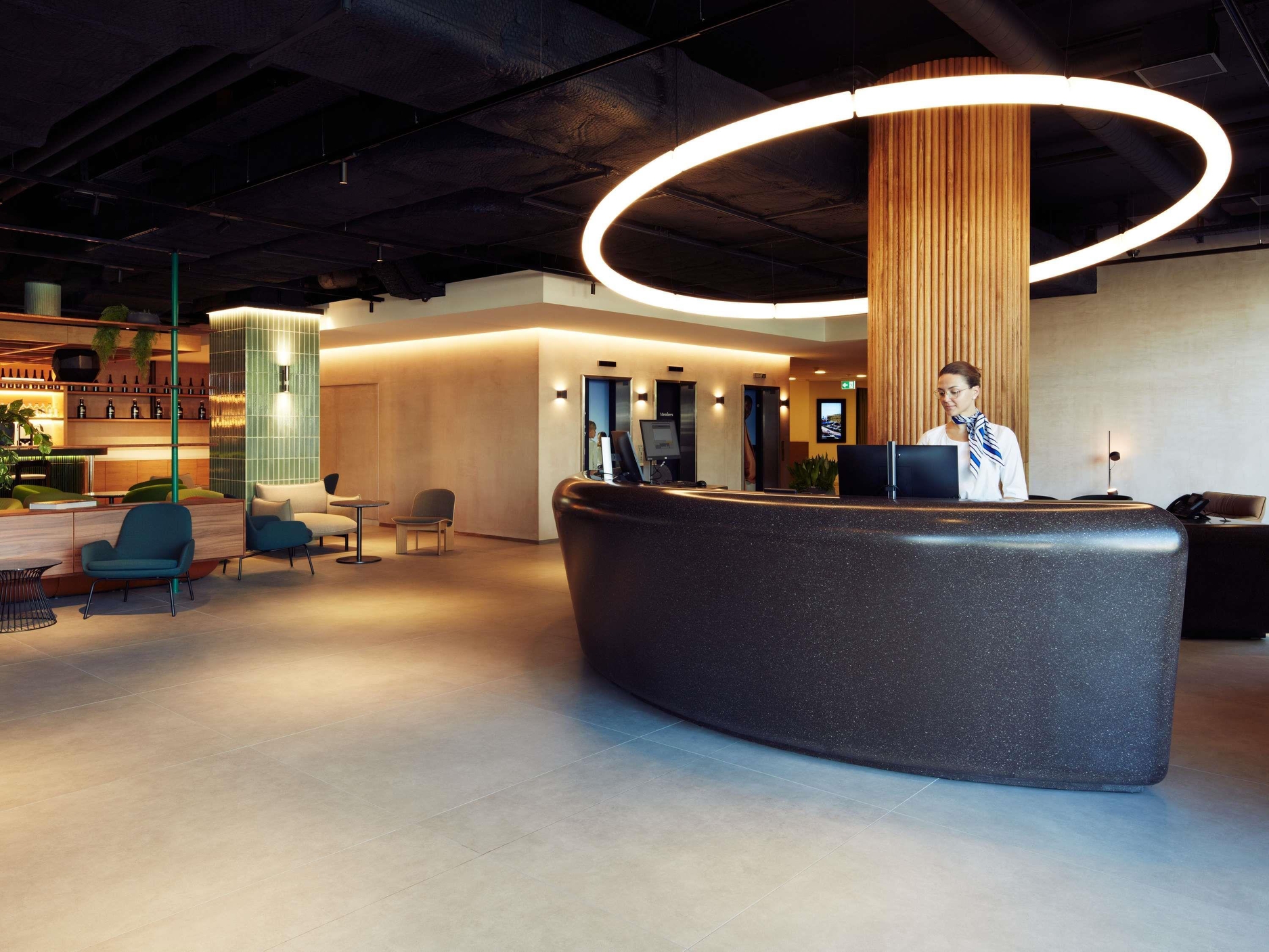 Novotel Zurich Airport Messe, photo 6 of 71