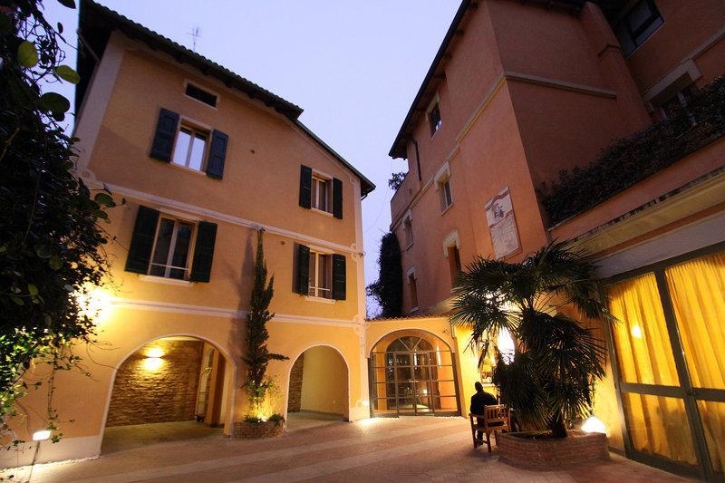 Hotel Il Guercino, photo 2 of 32