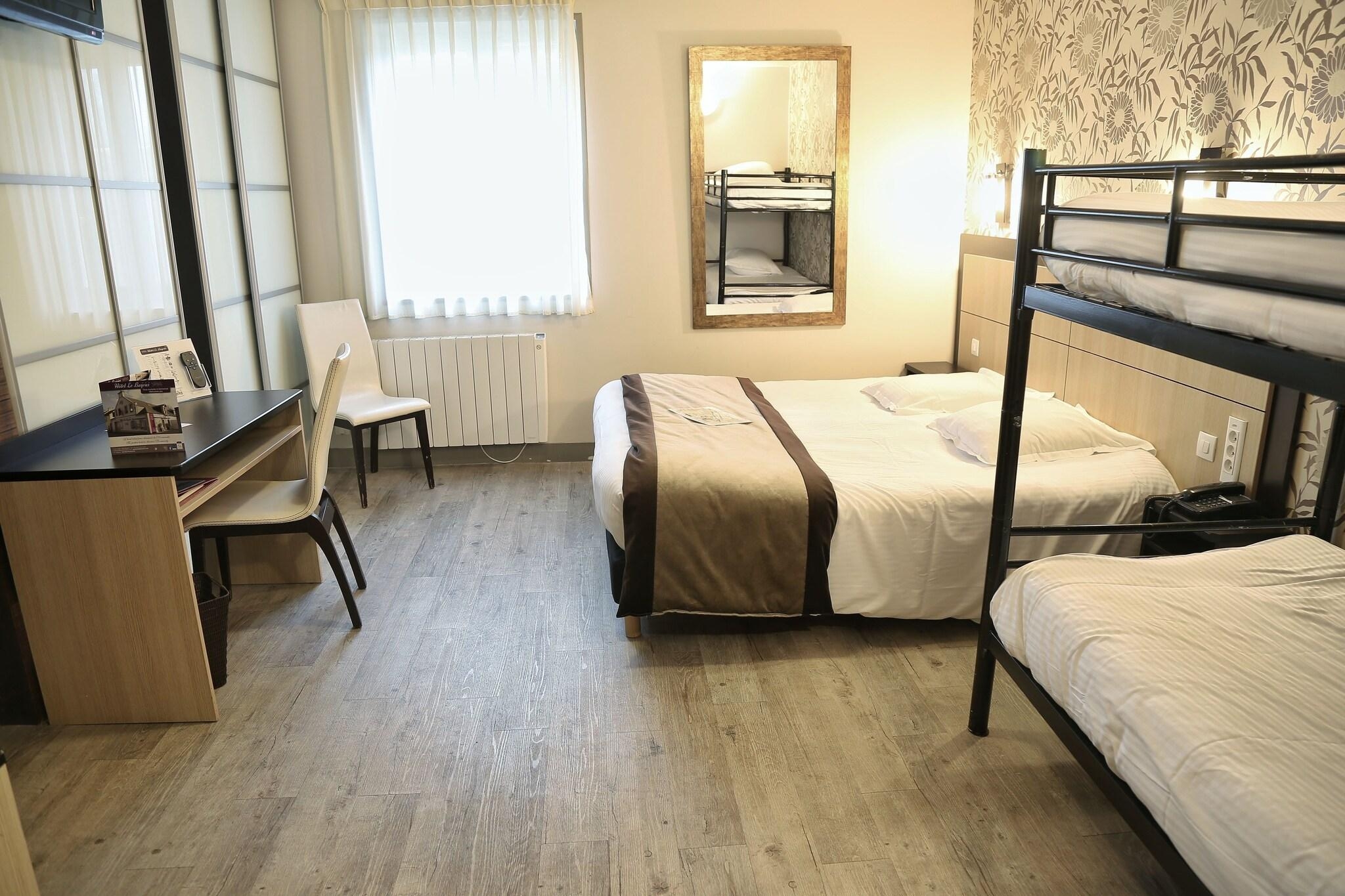 Hotel Le Bayeux, photo 38 of 75