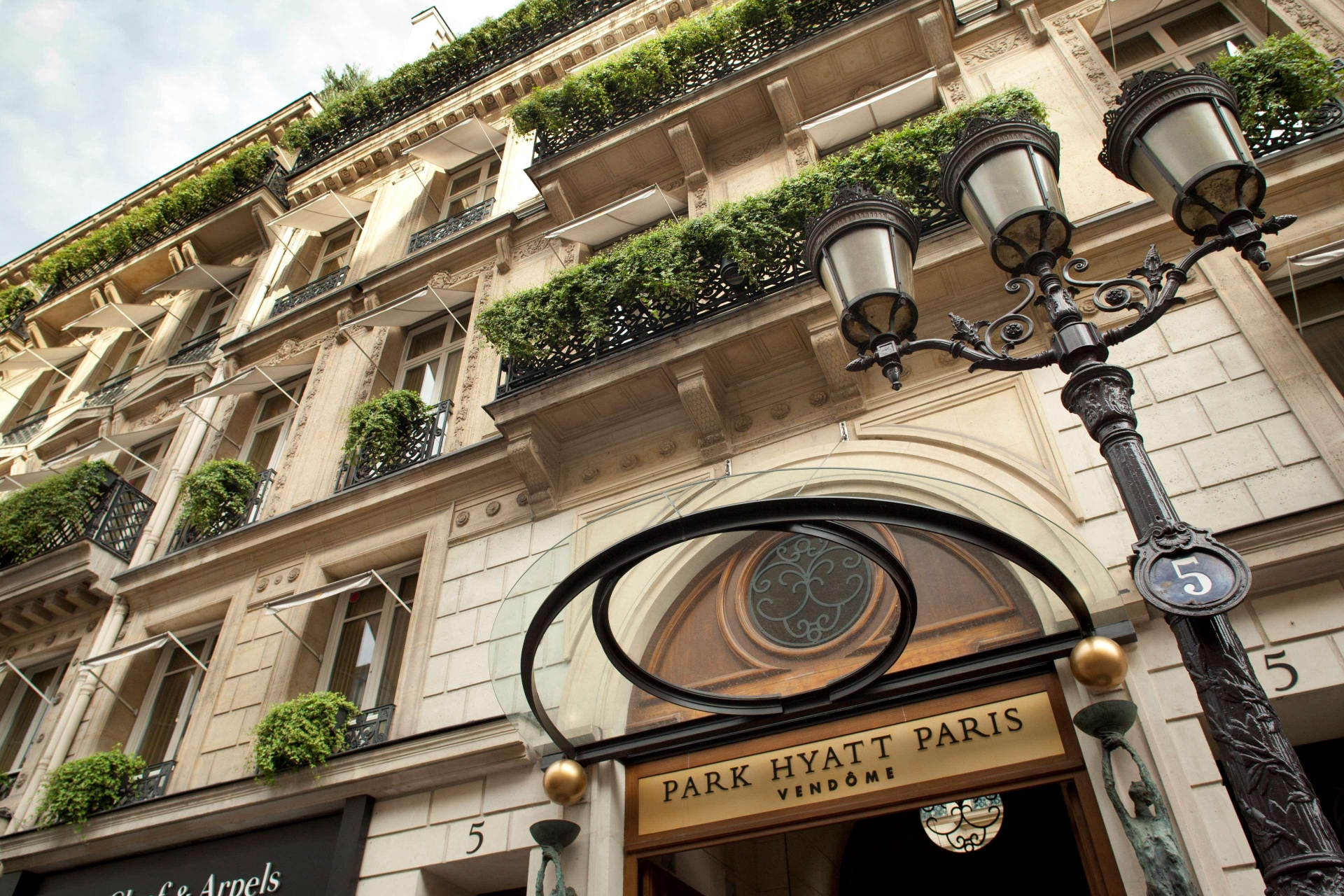 Park Hyatt Paris-Vendome hotel exterior