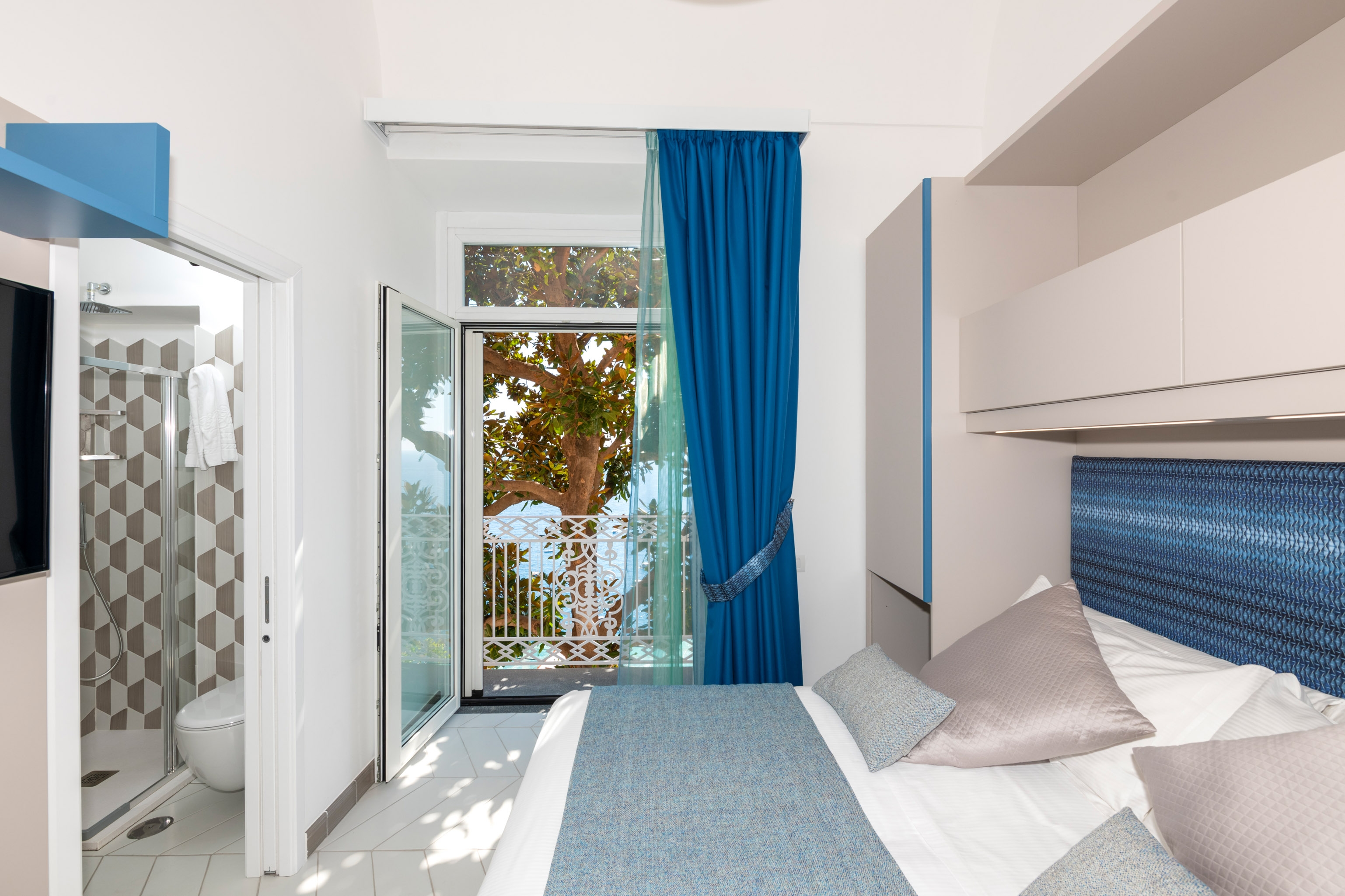 Eden Roc Suites, photo 70 of 146