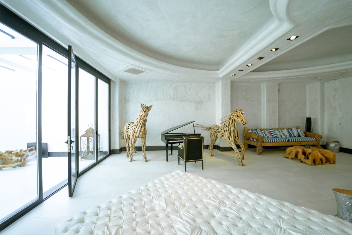 Royal Mykonian Hotel &amp; Spa, photo 8 of 26
