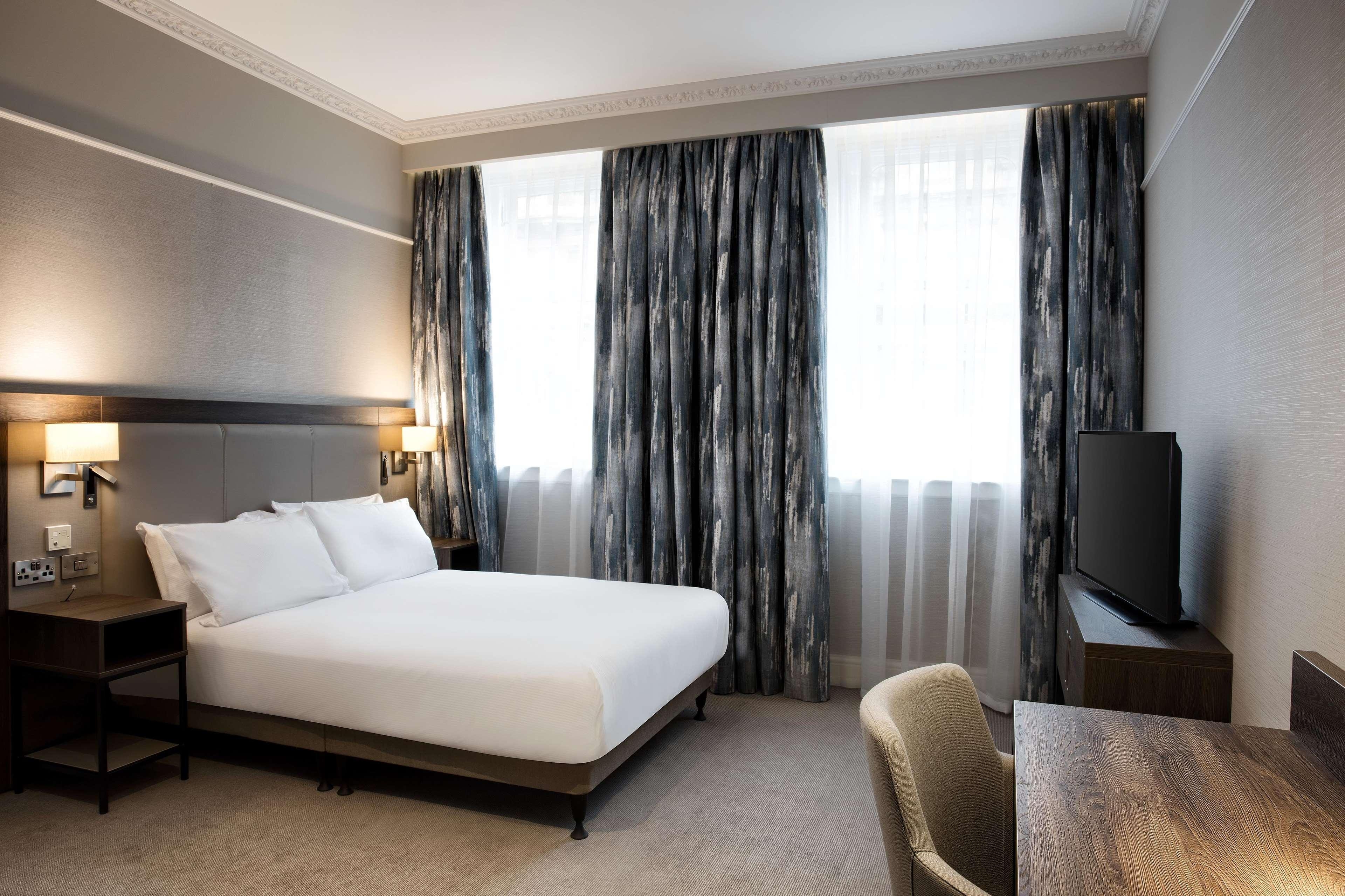 Hilton Edinburgh Carlton, photo 27 of 73