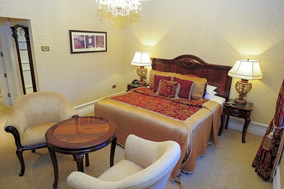 Kilronan Castle OIH, photo 27 of 33