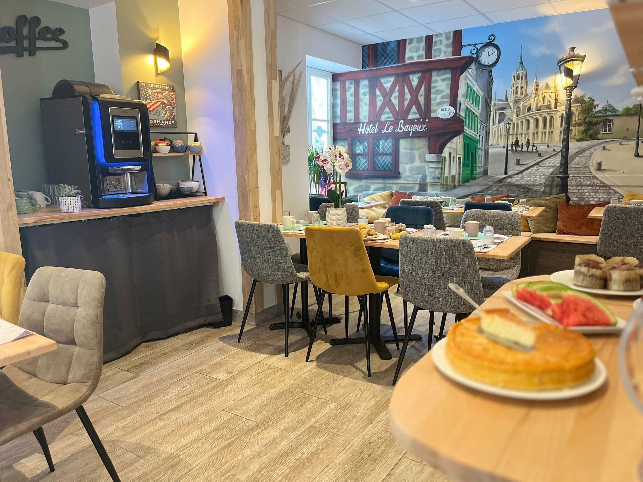 Hotel Le Bayeux, photo 73 of 75