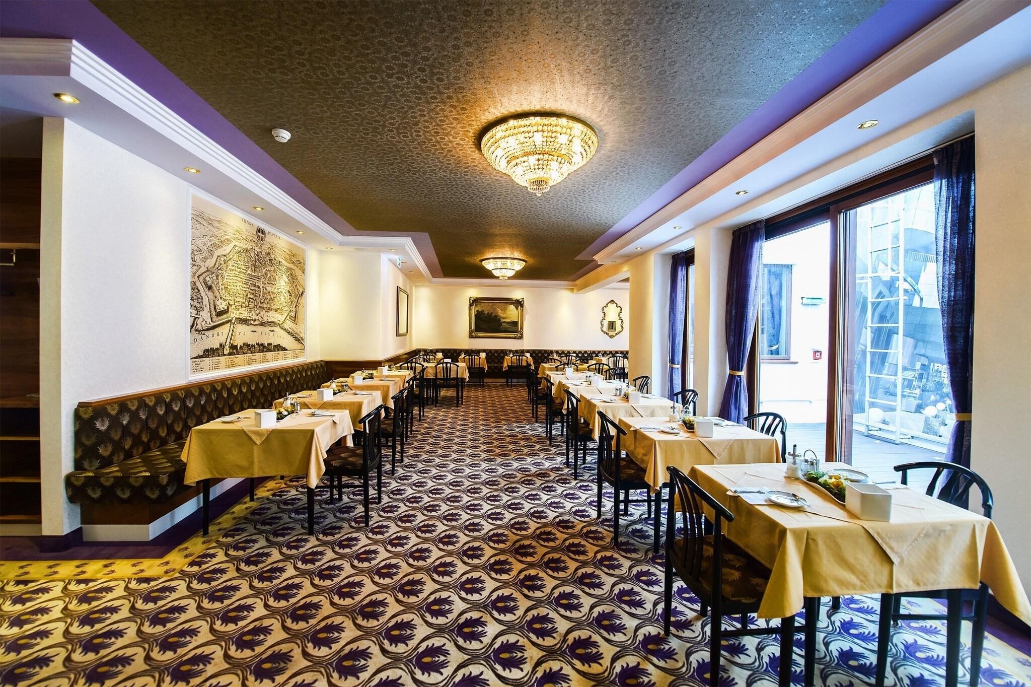 Hotel Vienna, photo 107 of 121
