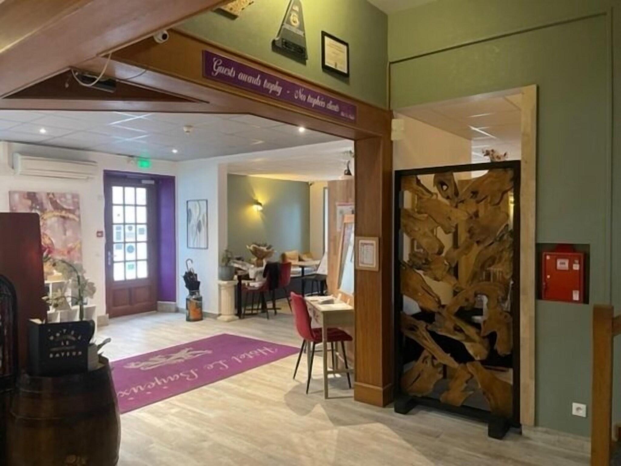 Hotel Le Bayeux, photo 17 of 75