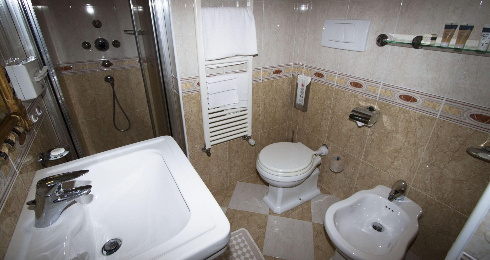 Hotel Posta Moltrasio, photo 90 of 135