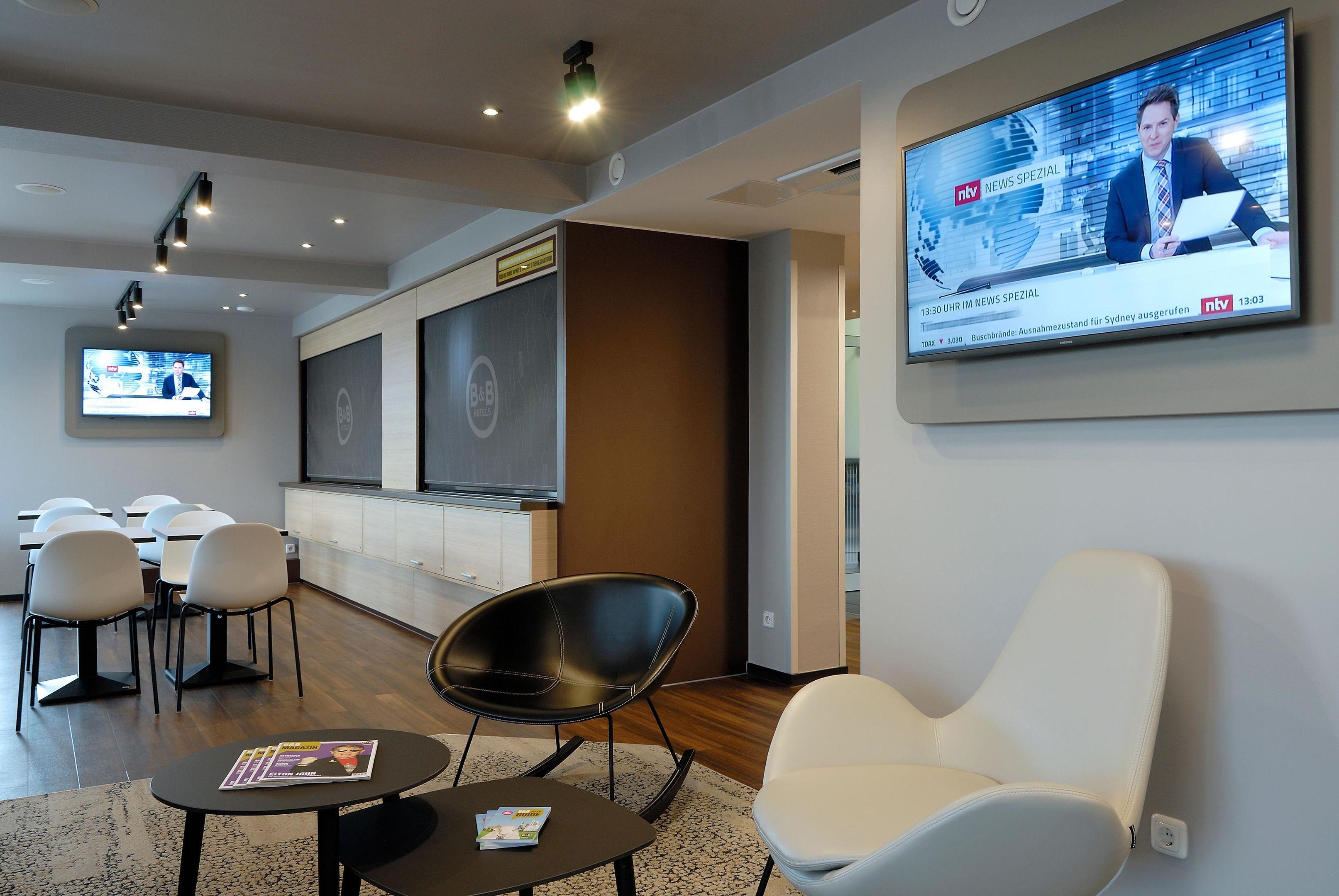 B&amp;B HOTEL Offenbach-Süd, photo 12 of 30
