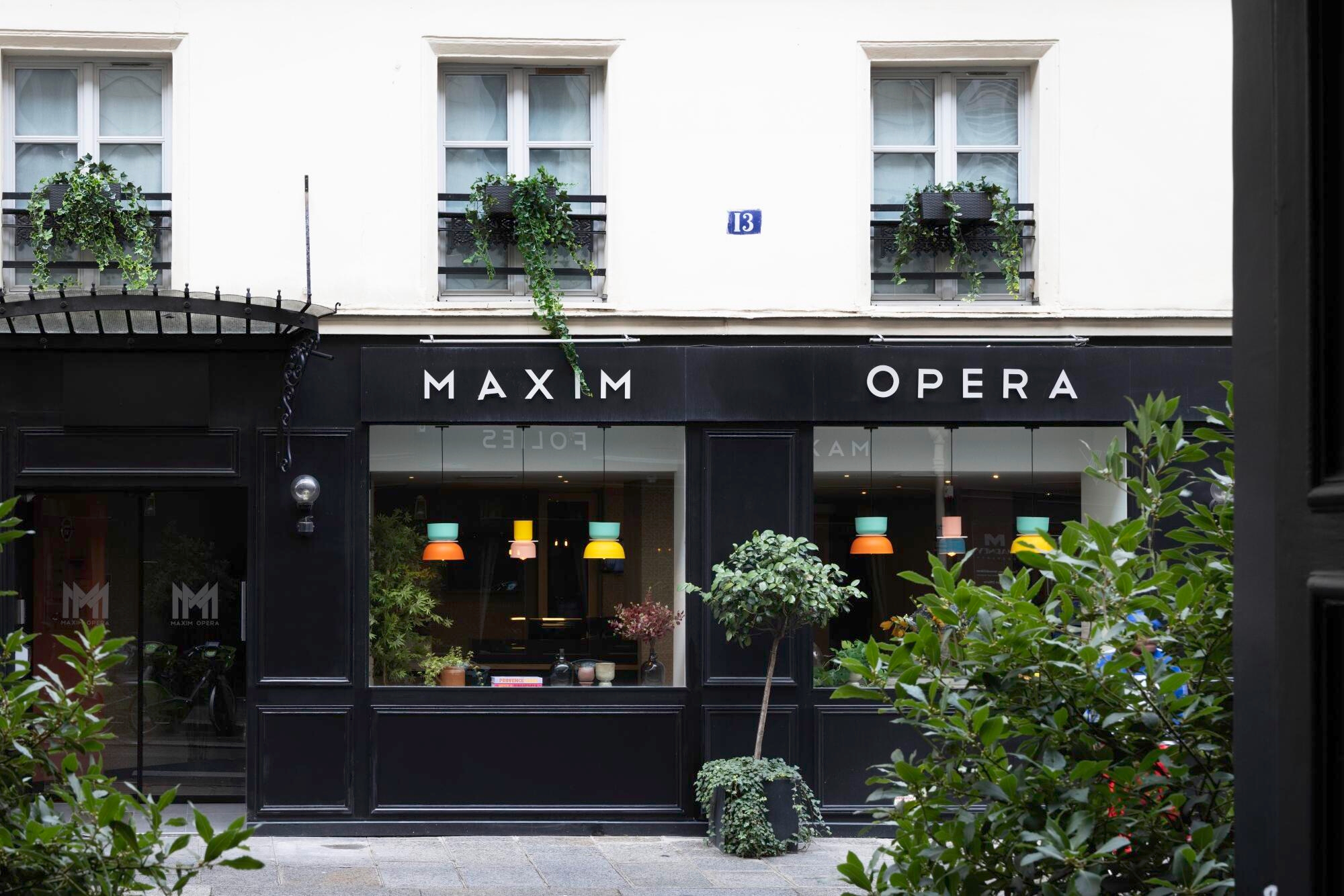 Maxim Opéra hotel exterior