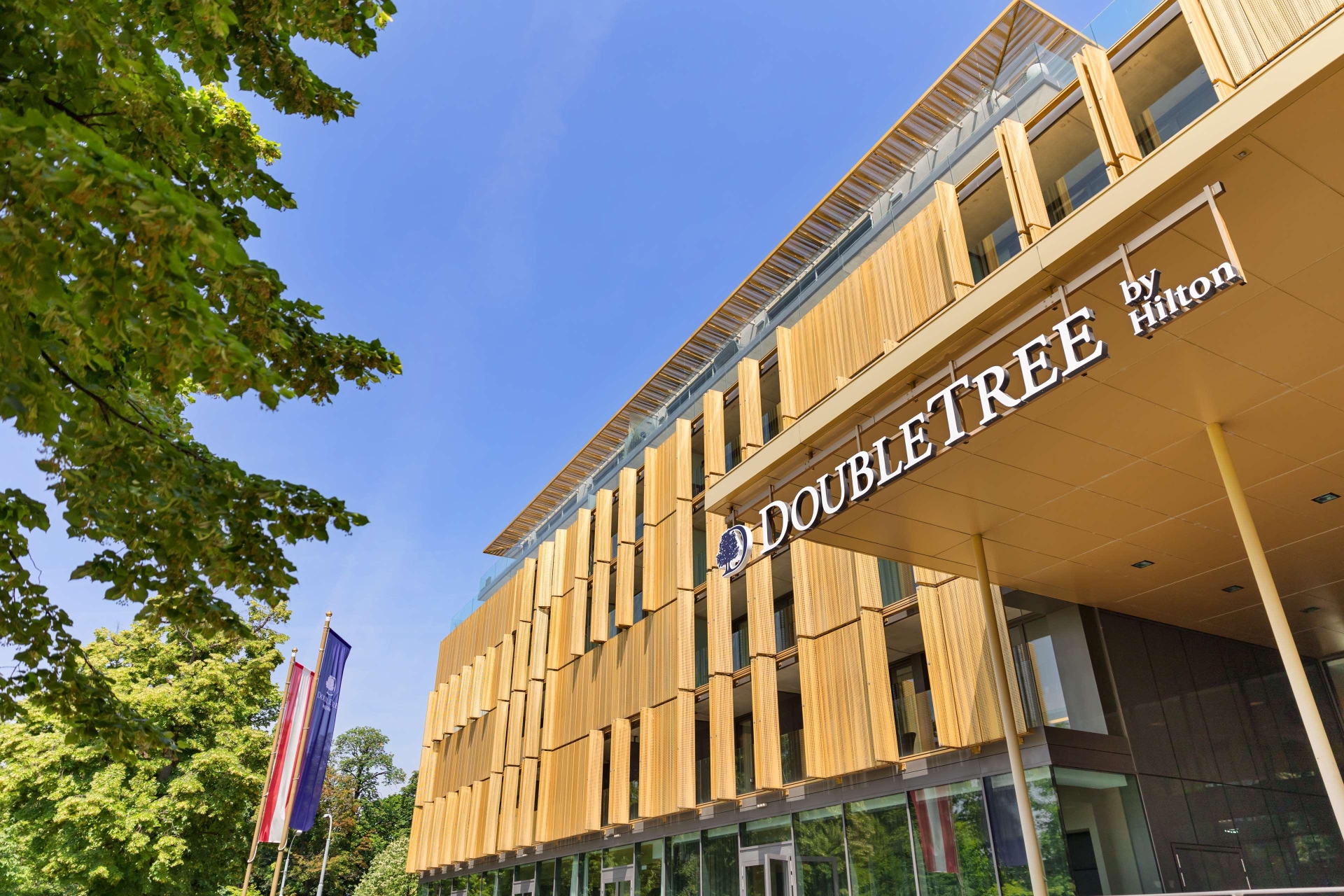 DoubleTree by Hilton Vienna Schonbrunn, photo 1 of 67