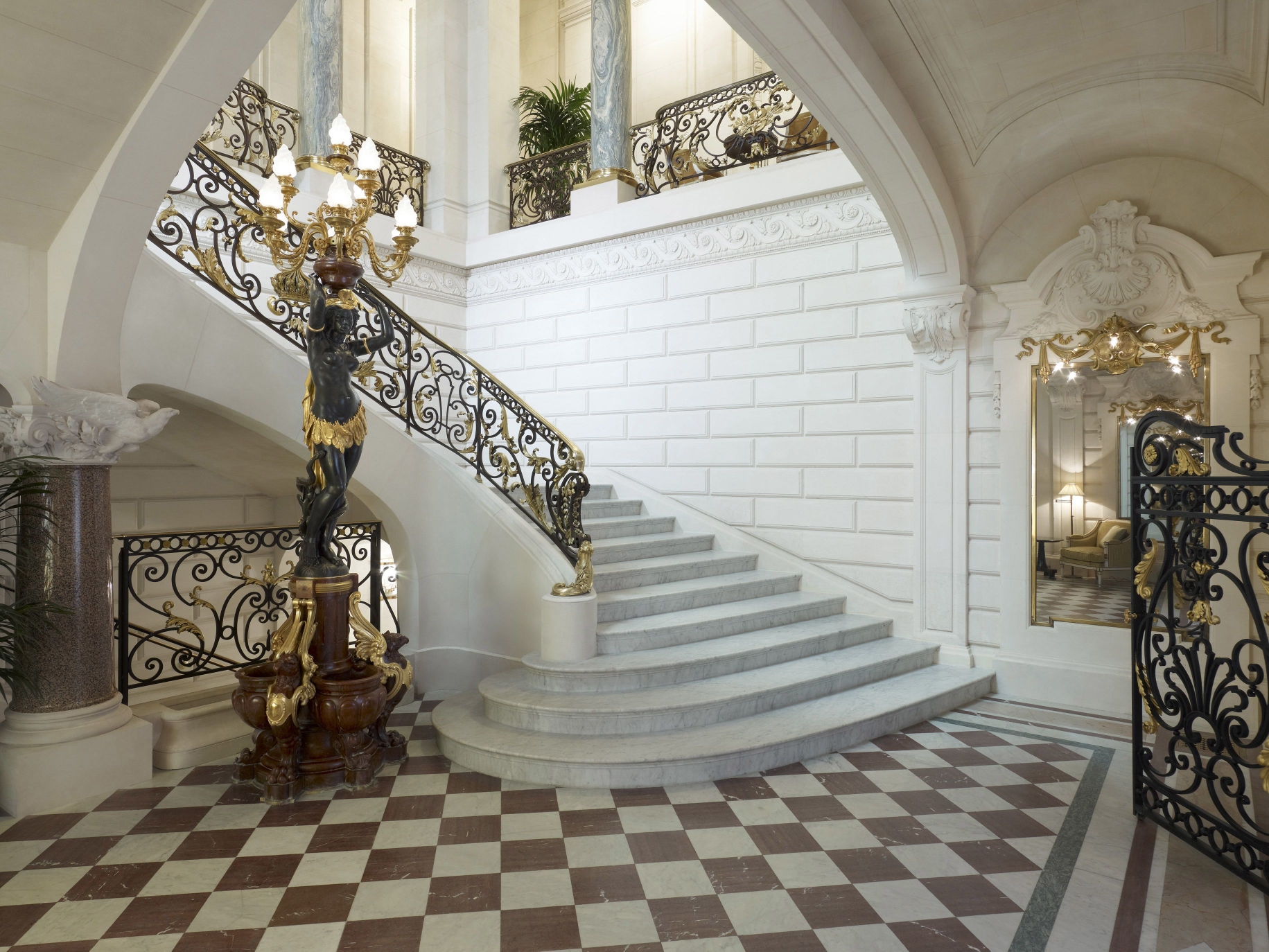Shangri-La Hotel Paris, photo 28 of 192