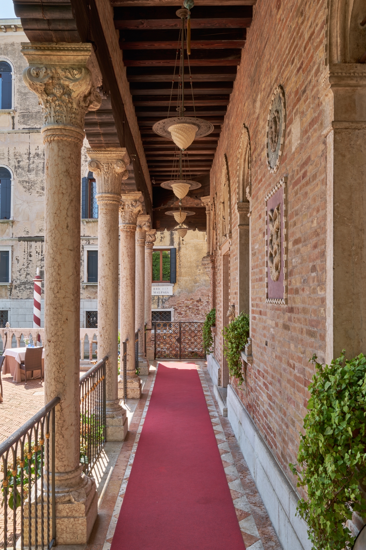 Palazzo Stern, photo 34 of 37